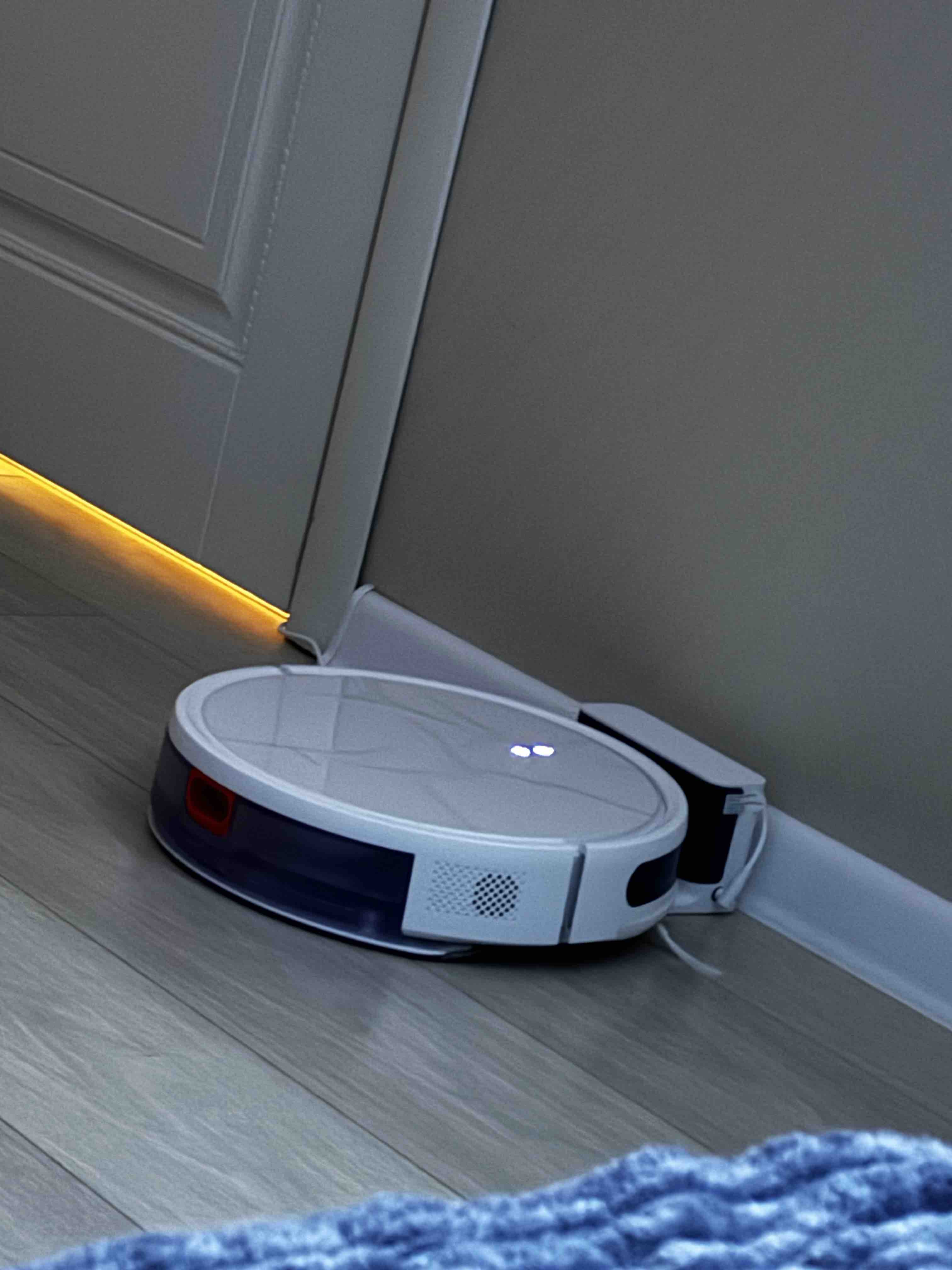 Робот-пылесос Xiaomi Robot Vacuum E12 белый - отзывы покупателей на  маркетплейсе Мегамаркет | Артикул: 600012631714