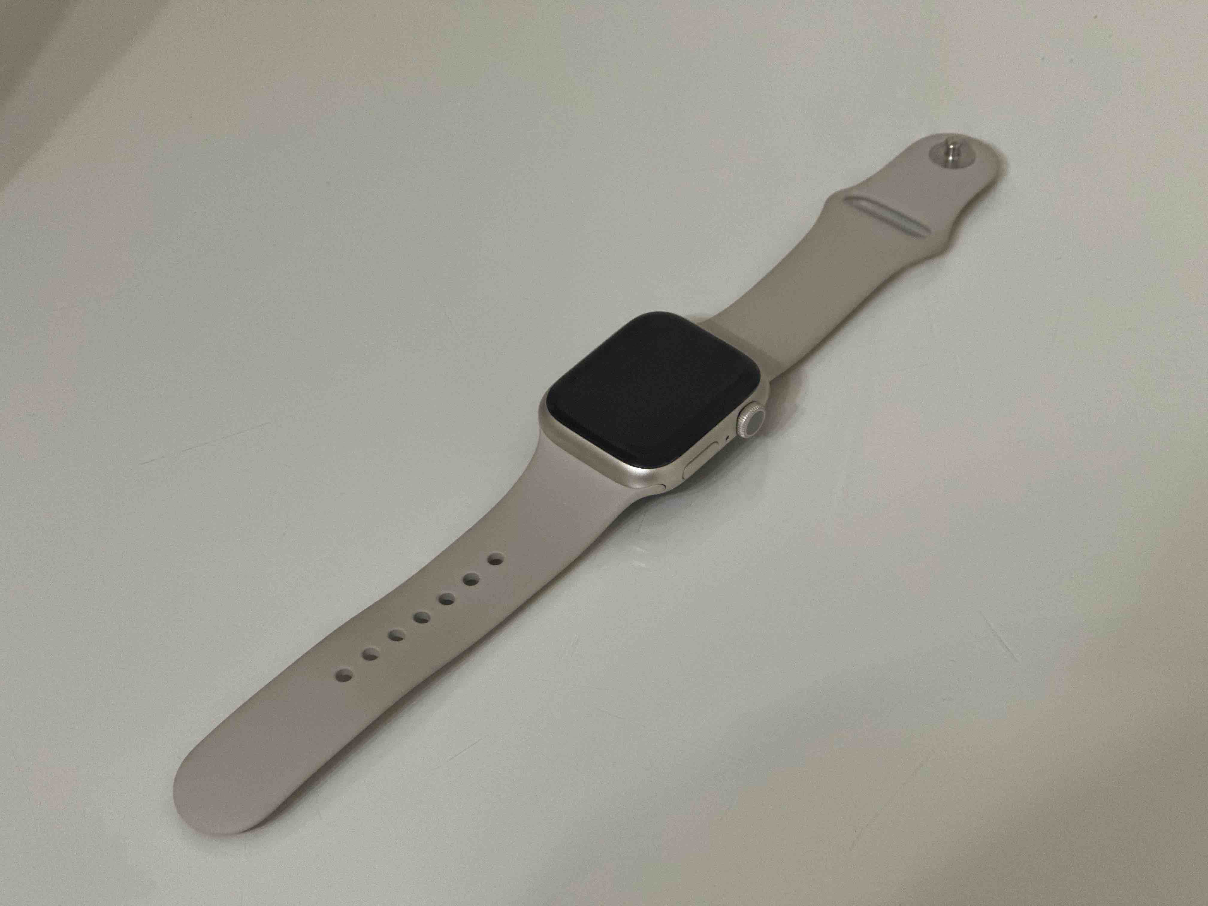 Смарт-часы Apple Watch Series 8 41 mm Starlight Aluminium - отзывы  покупателей на маркетплейсе Мегамаркет | Артикул: 100057957931