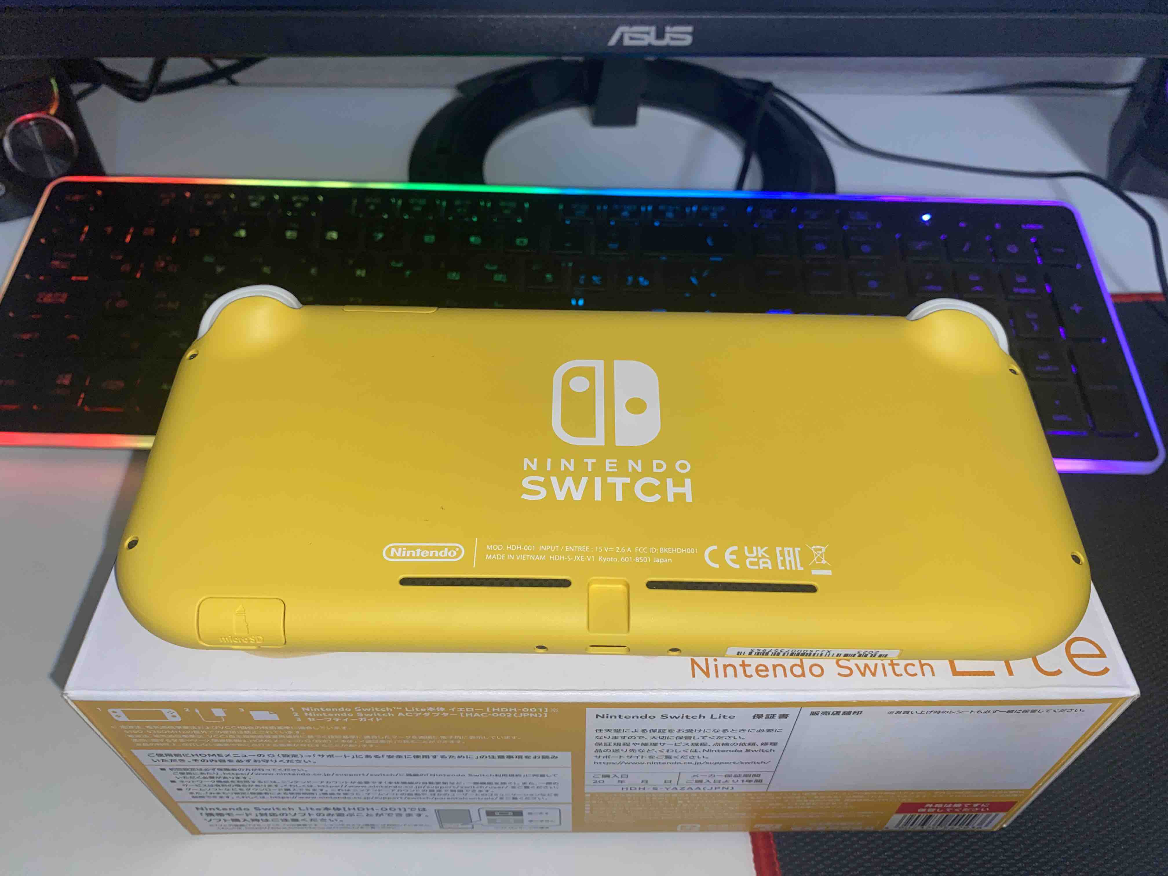 Игровая консоль Nintendo Switch Lite Yellow - отзывы покупателей на  маркетплейсе Мегамаркет | Артикул: 100024973226