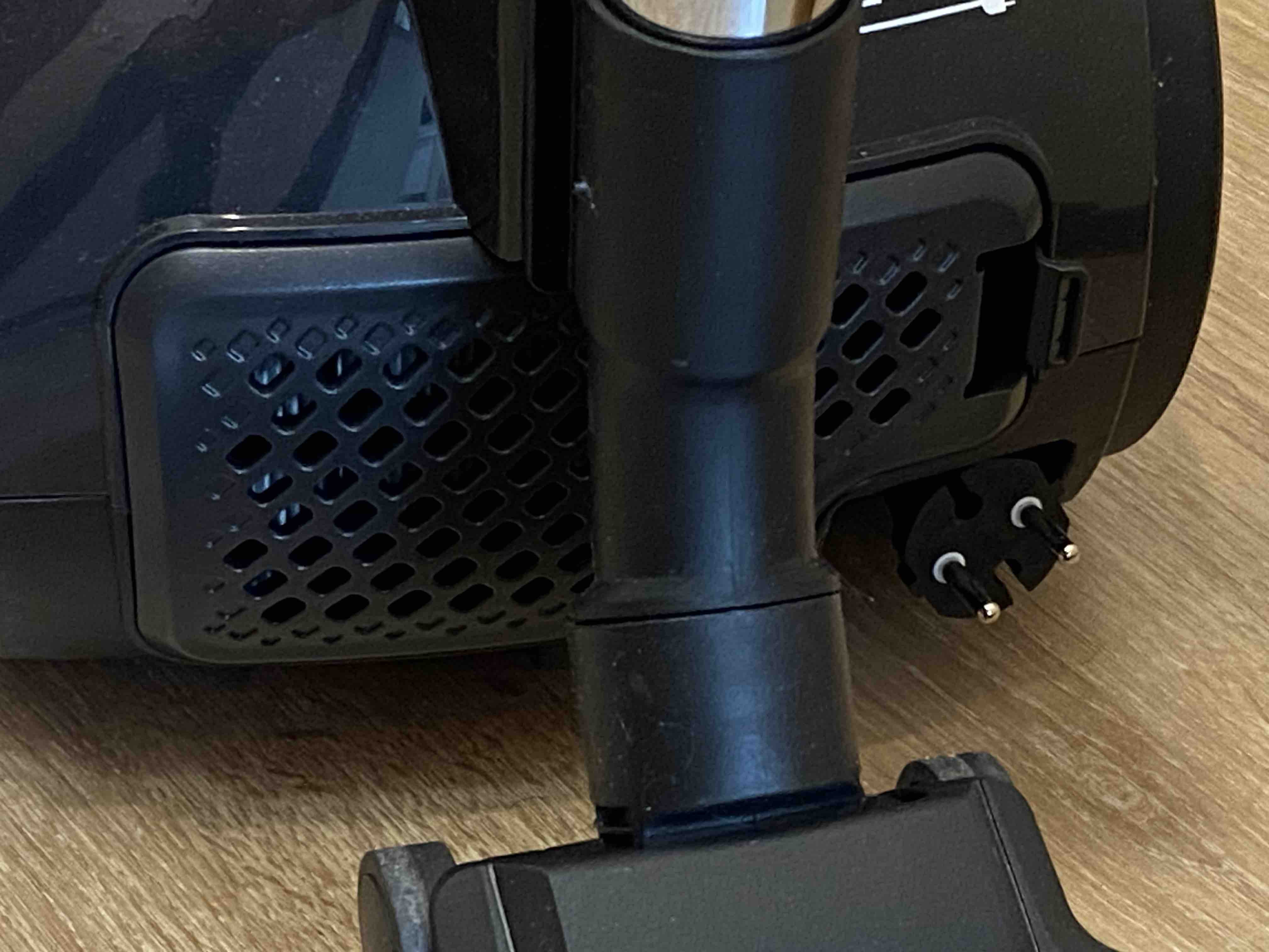 Пылесос Bosch BGC05AAA1 фиолетовый, купить в Москве, цены в интернетмагазинах на Мегамаркет