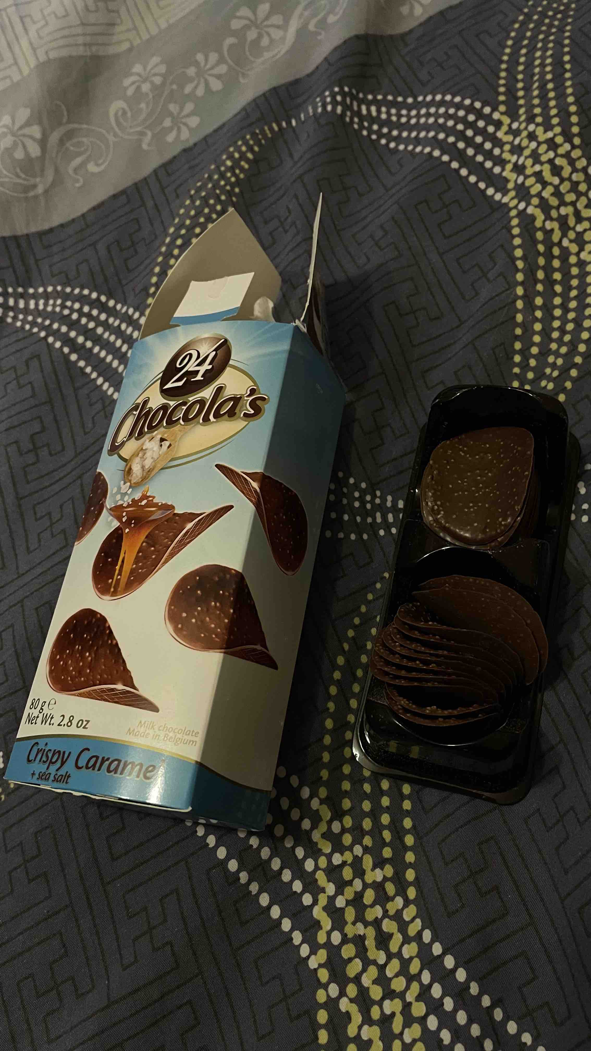 Купить чипсы 24 chocolas молочный шоколад, с морской солью, 80 г, цены на  Мегамаркет | Артикул: 100029280260