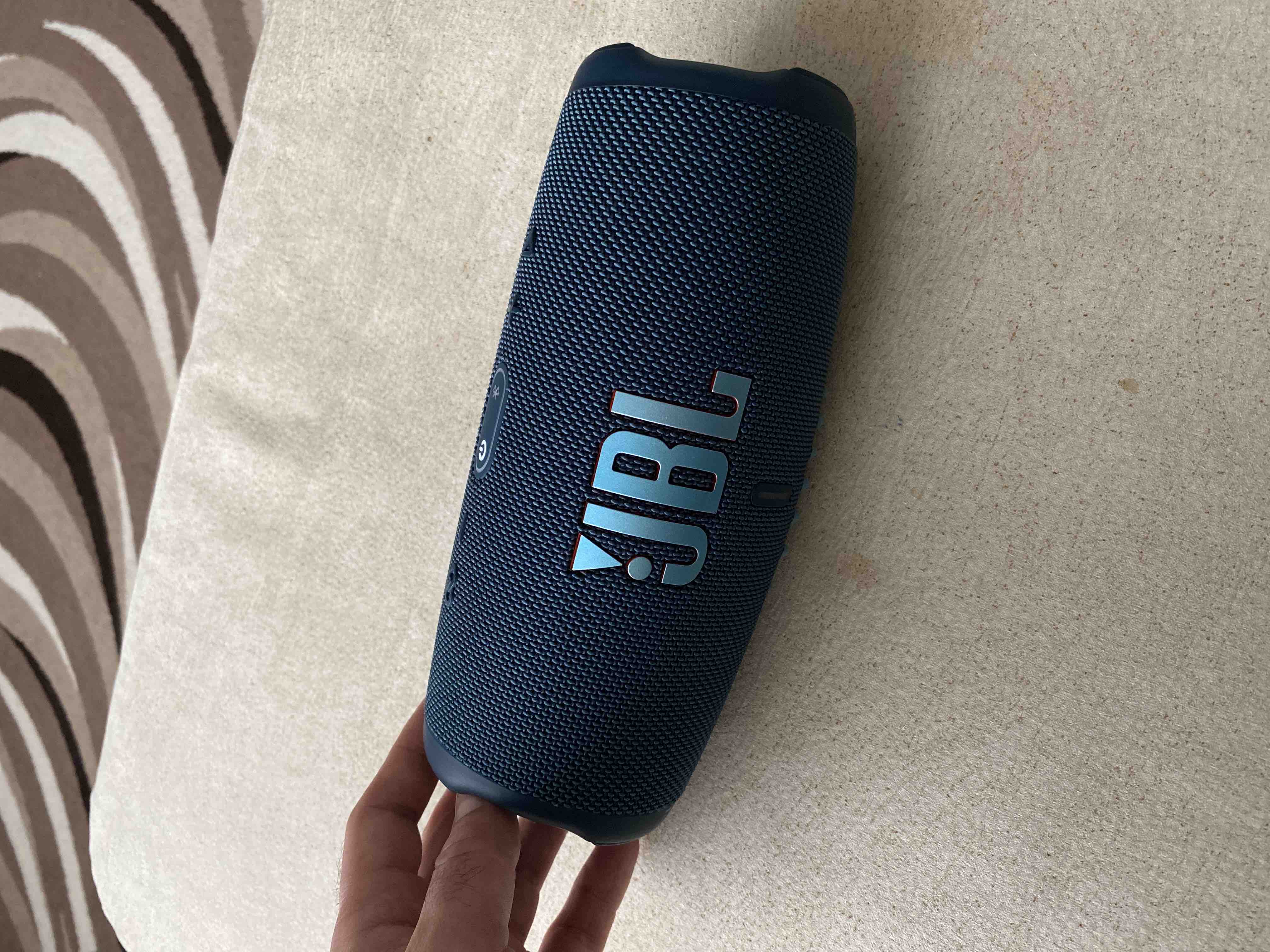 Портативная колонка JBL Charge 5 Blue - отзывы покупателей на маркетплейсе  Мегамаркет | Артикул: 100028302816