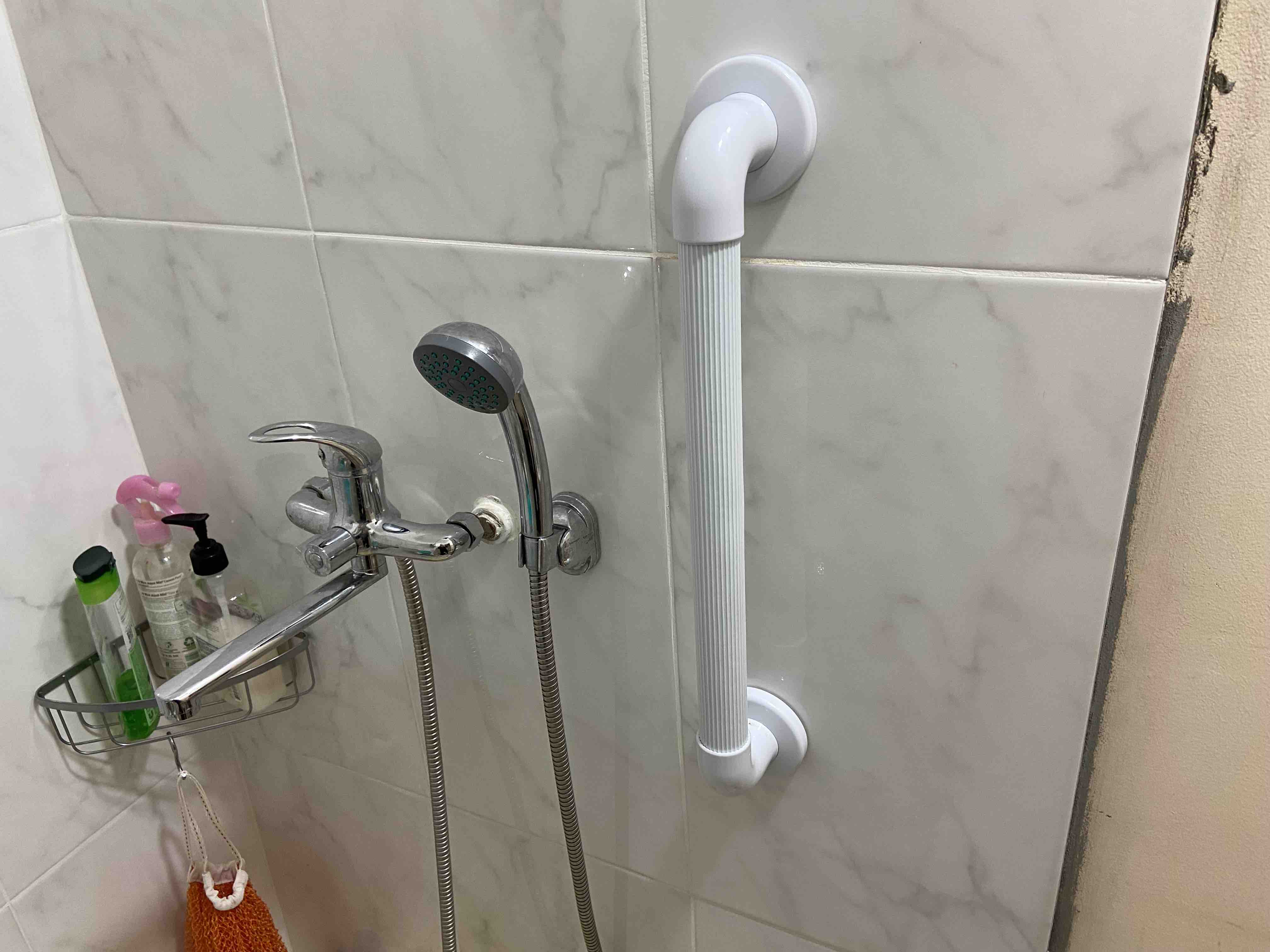 Боковые поручни для раковины для колясочников