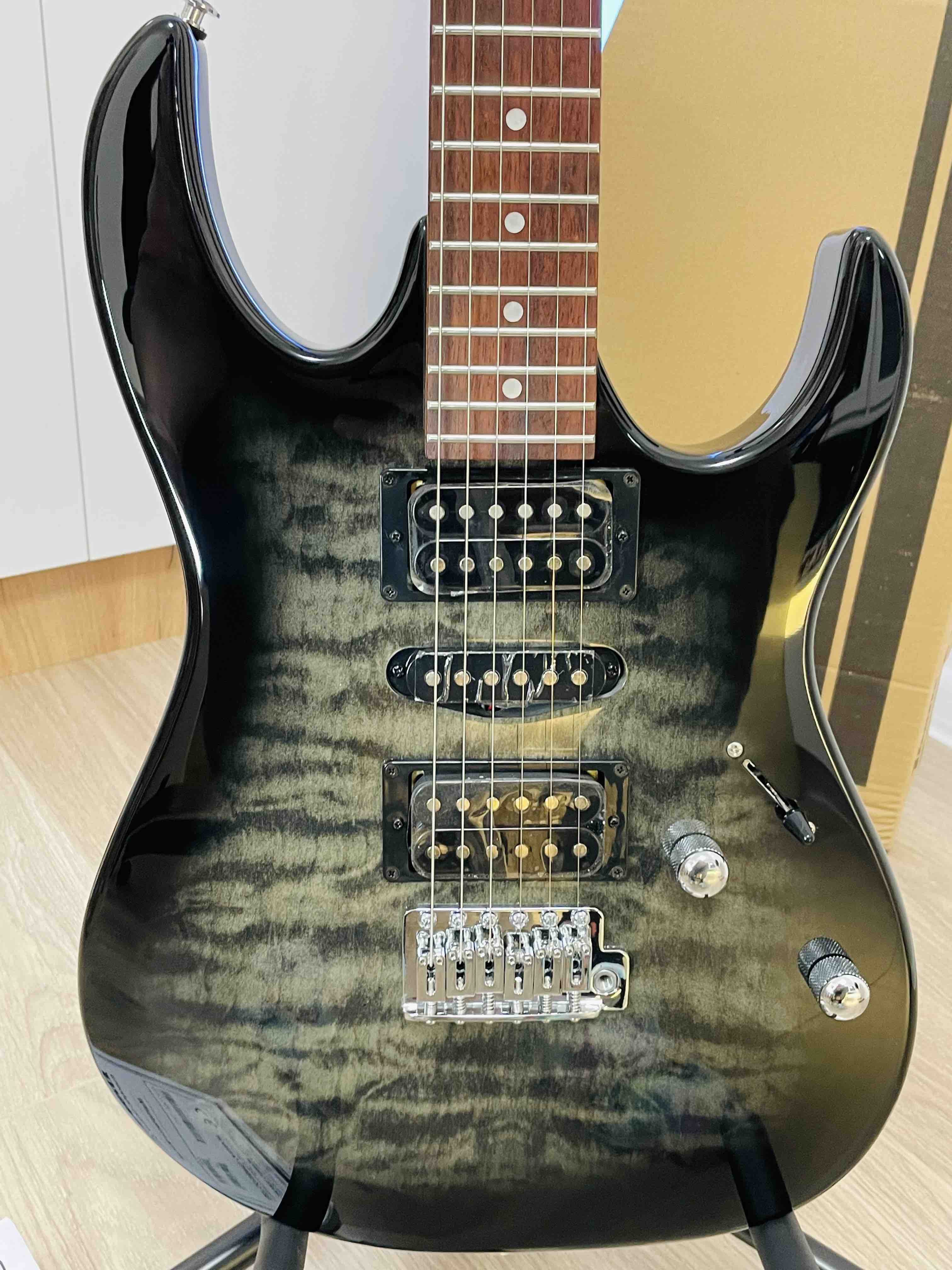 Купить электрогитара Ibanez GRX70QA-TKS, цены на Мегамаркет | Артикул:  100032087878