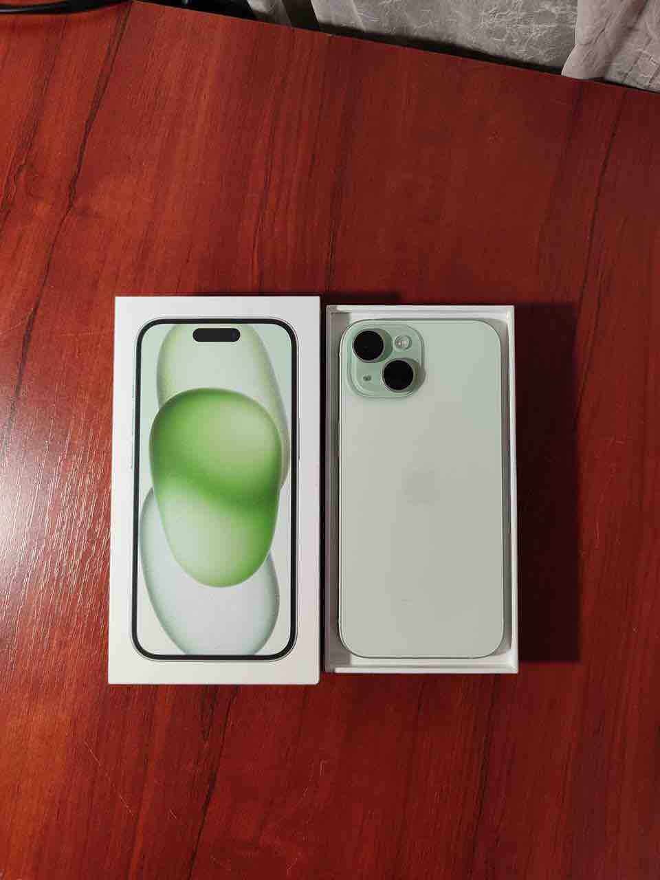 Смартфон Apple iPhone 15 256Gb 2 nano-sim Green - отзывы покупателей на  Мегамаркет | 100060825467