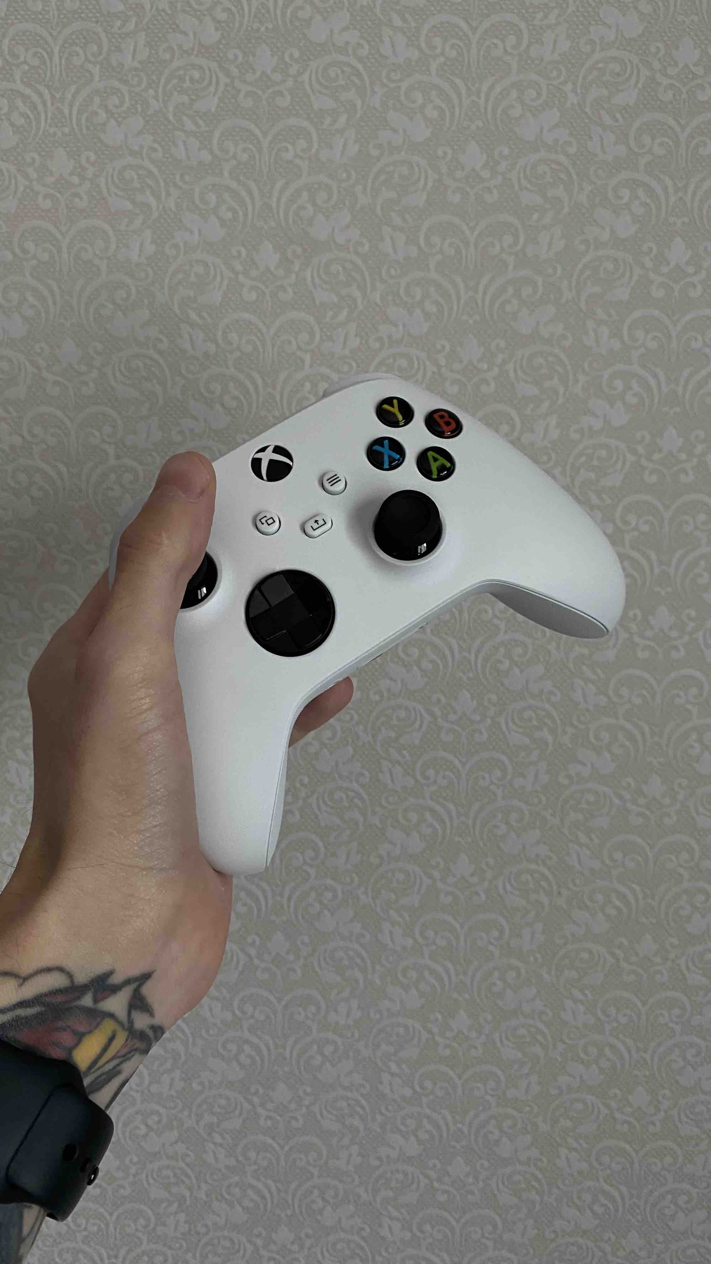 Геймпад Microsoft Xbox One/Series X|S Wireless Controller Robot White -  отзывы покупателей на Мегамаркет | 600002711900