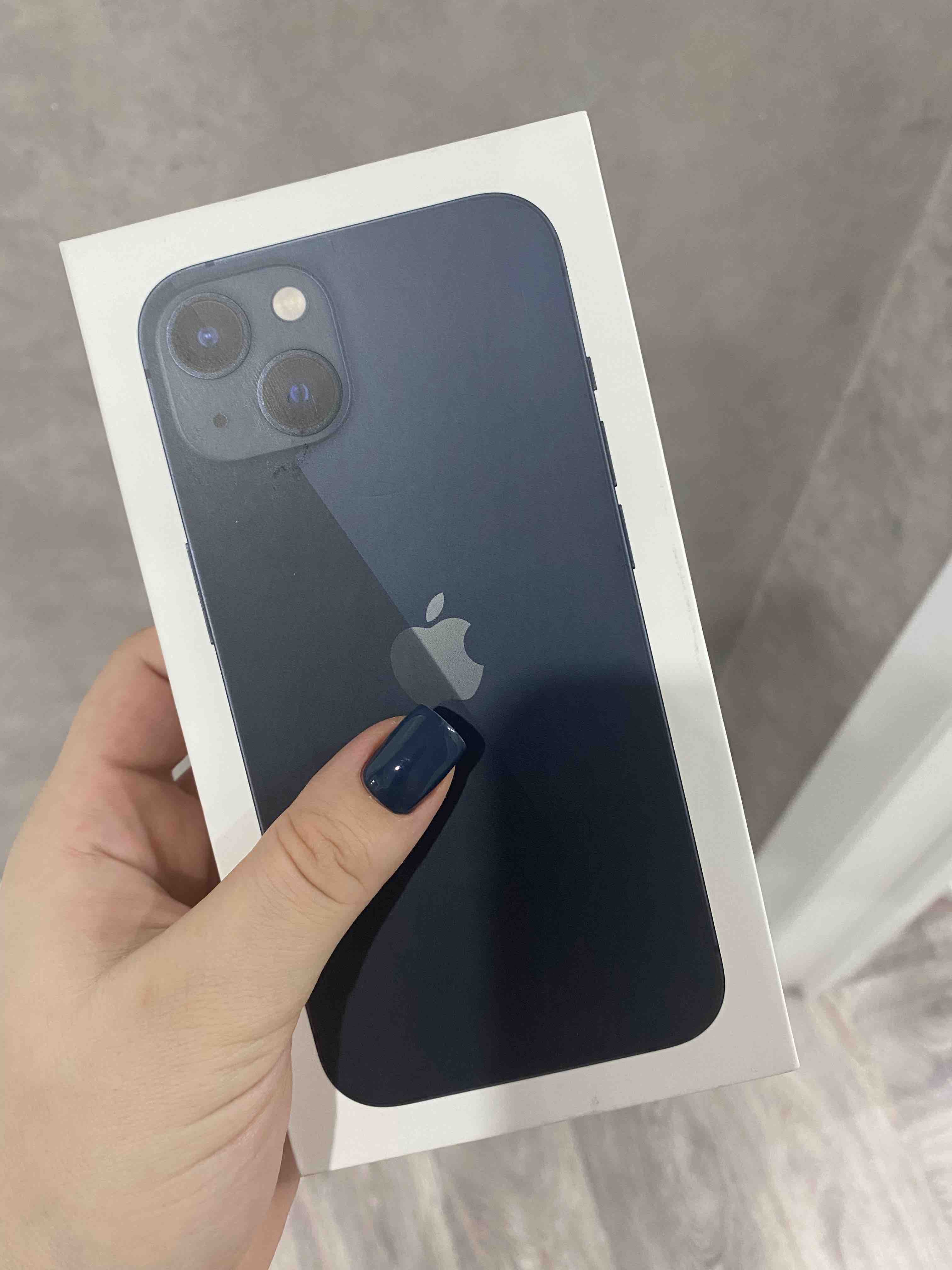 Смартфон Apple iPhone 13 256GB Midnight - отзывы покупателей на  маркетплейсе Мегамаркет | Артикул: 100033042555