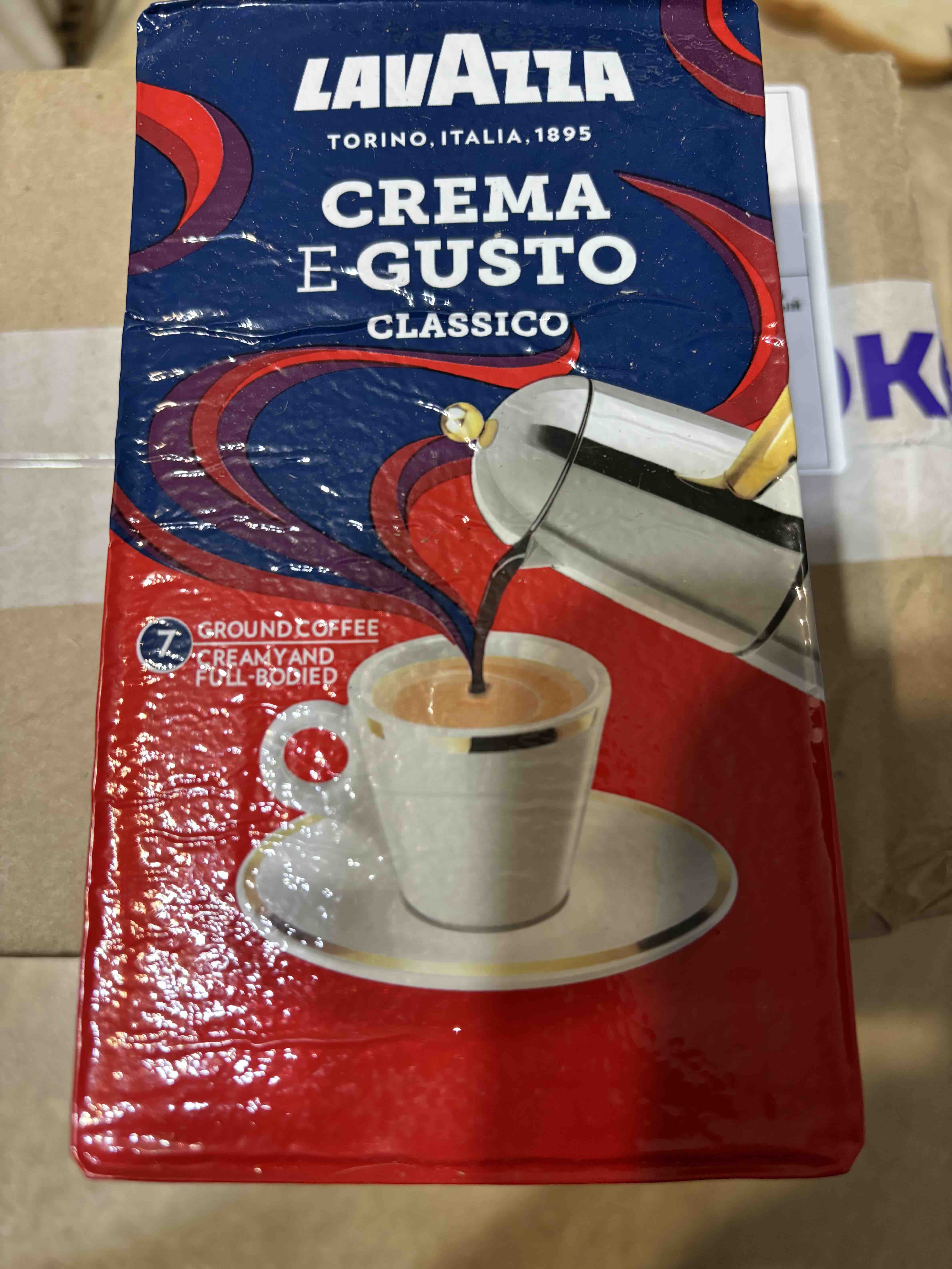 Купить кофе молотый LavAzza crema e gusto 250 г, цены на Мегамаркет |  Артикул: 100023256394