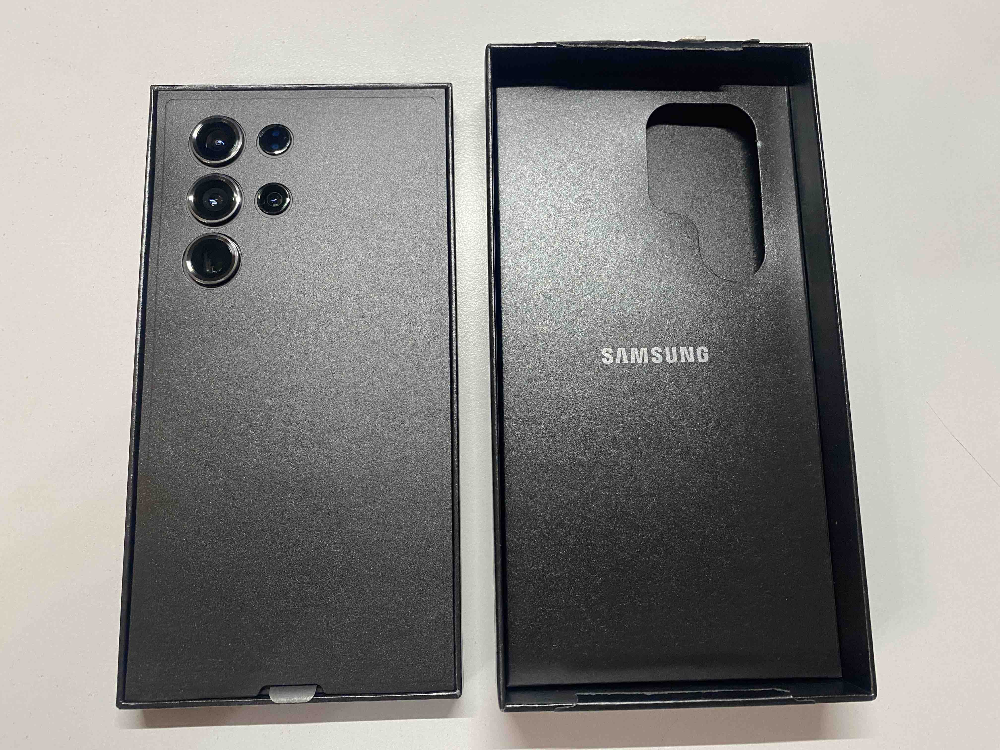 Смартфон Samsung Galaxy S23 Ultra 12/512GB Black SM-S918B - отзывы  покупателей на маркетплейсе Мегамаркет | Артикул: 100048456905