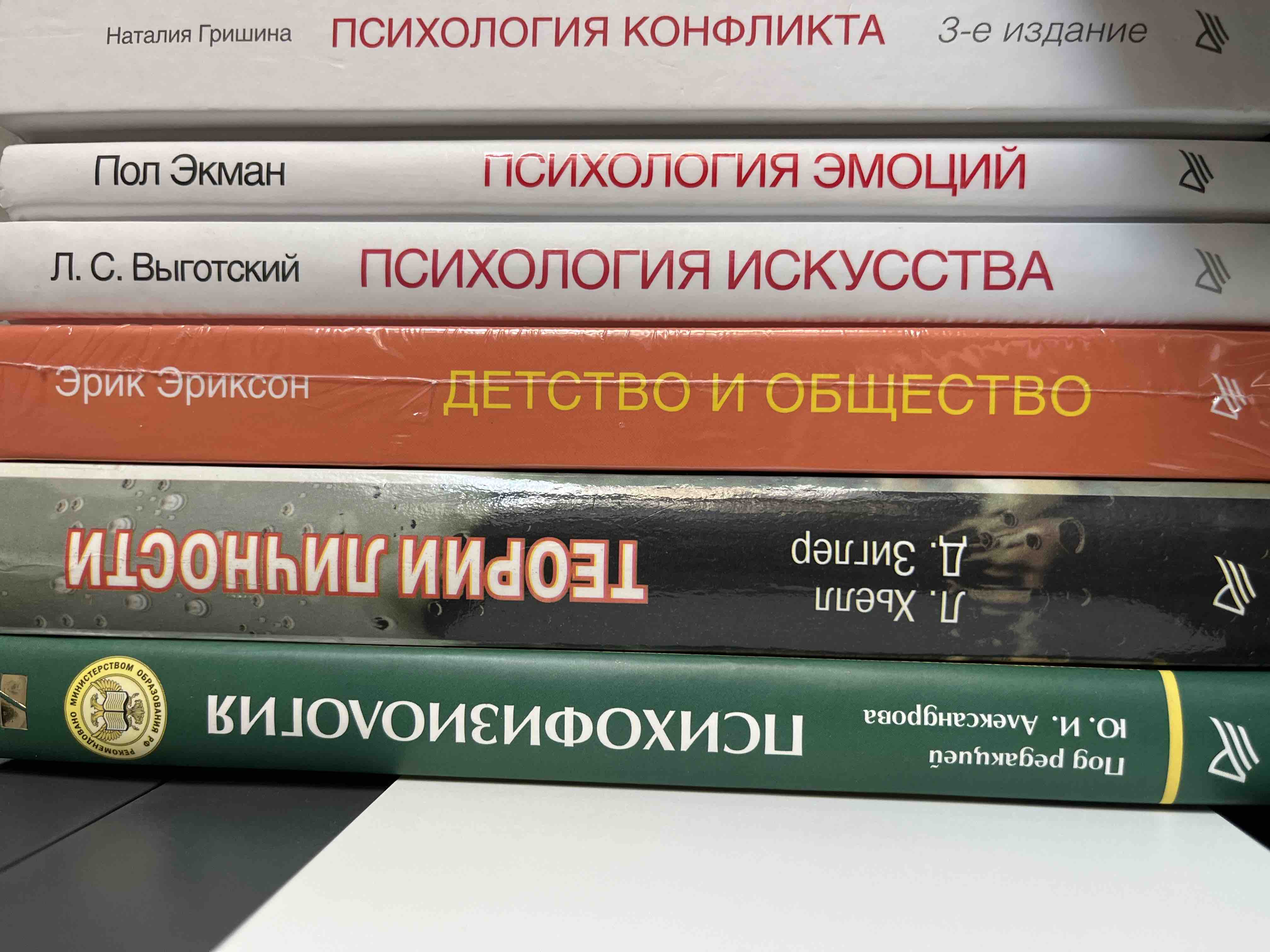 Книга Дочери без матерей. Как пережить утрату - отзывы покупателей на  маркетплейсе Мегамаркет | Артикул: 100026785405