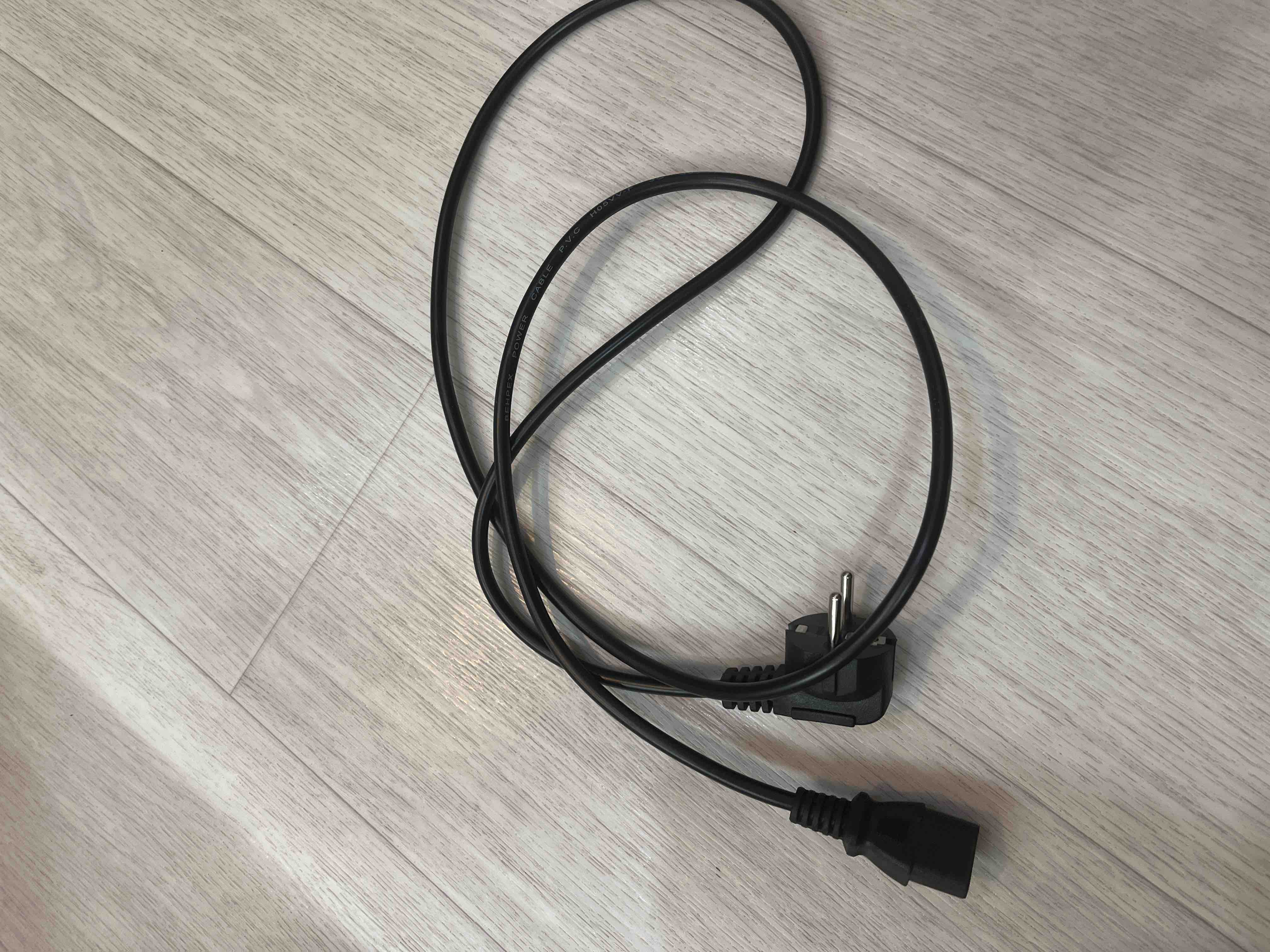 Кабель IEC C13-Евровилка, 1.5м, Black, купить в Москве, цены в интернет ...