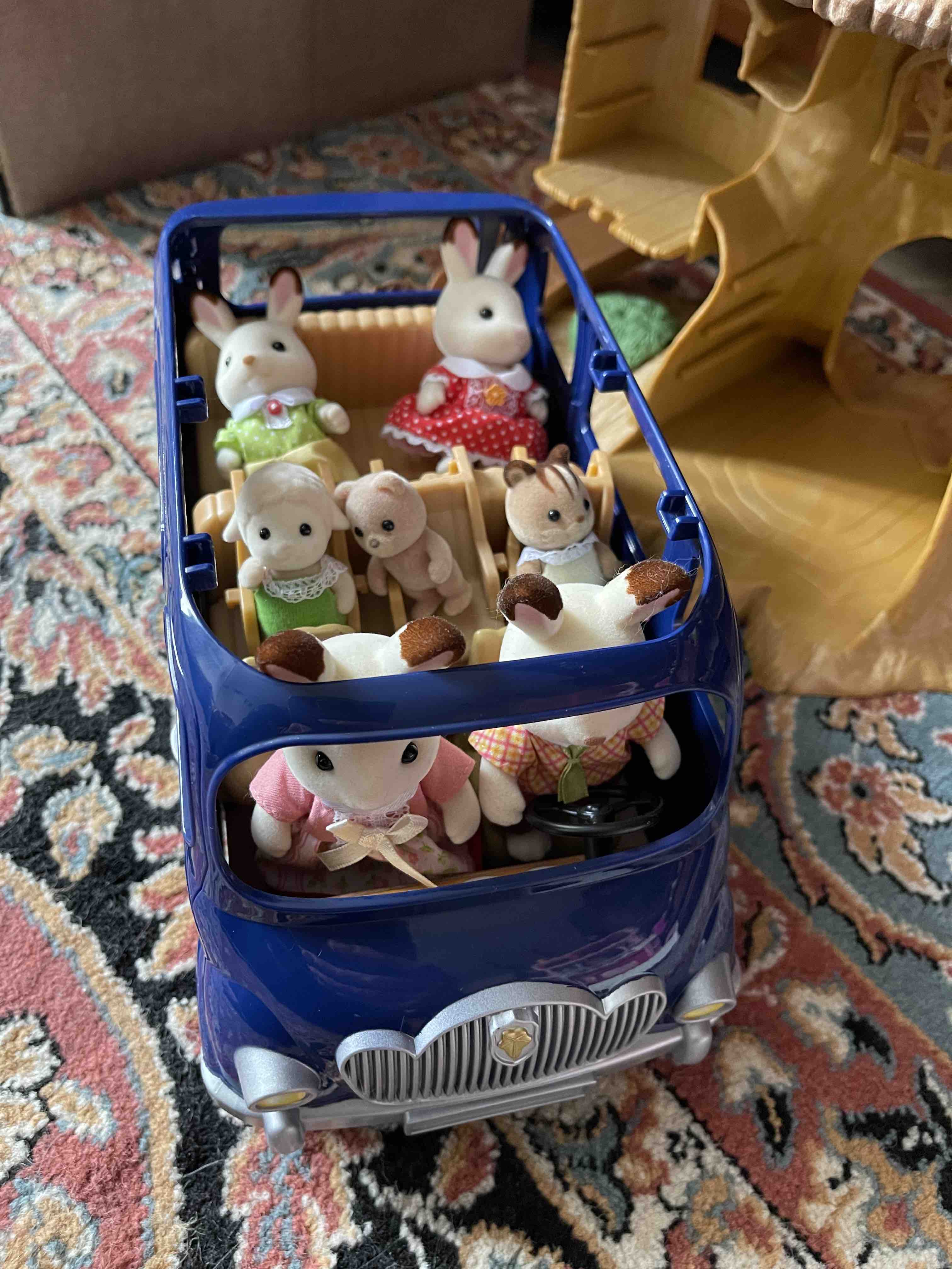 Отзывы о игровой набор Sylvanian Families Семейный автомобиль 7 мест -  отзывы покупателей на Мегамаркет | игровые наборы и фигурки 5274 -  100022936598