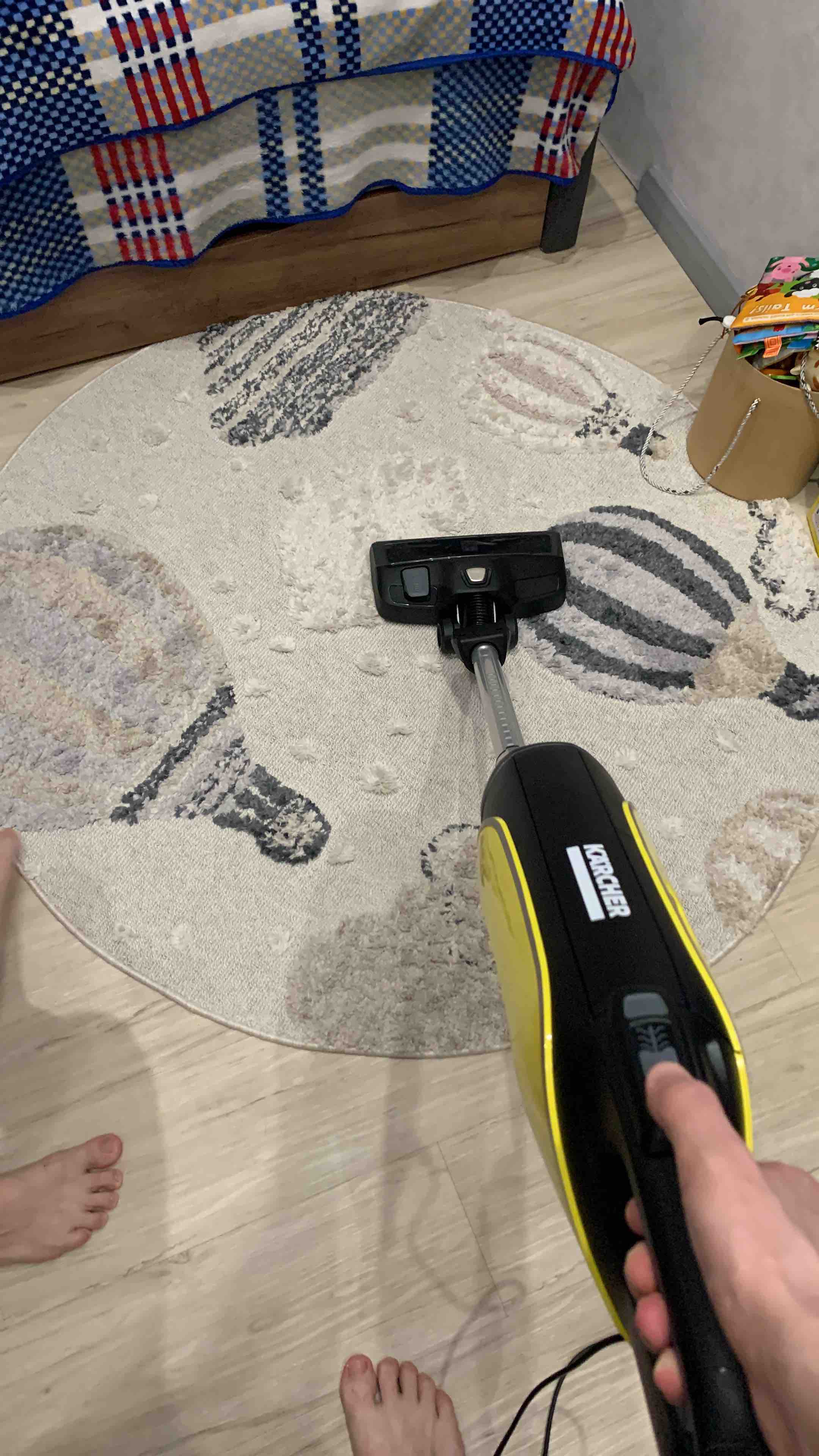 Пылесос Karcher VC 5 желтый, черный, купить в Москве, цены в  интернет-магазинах на Мегамаркет