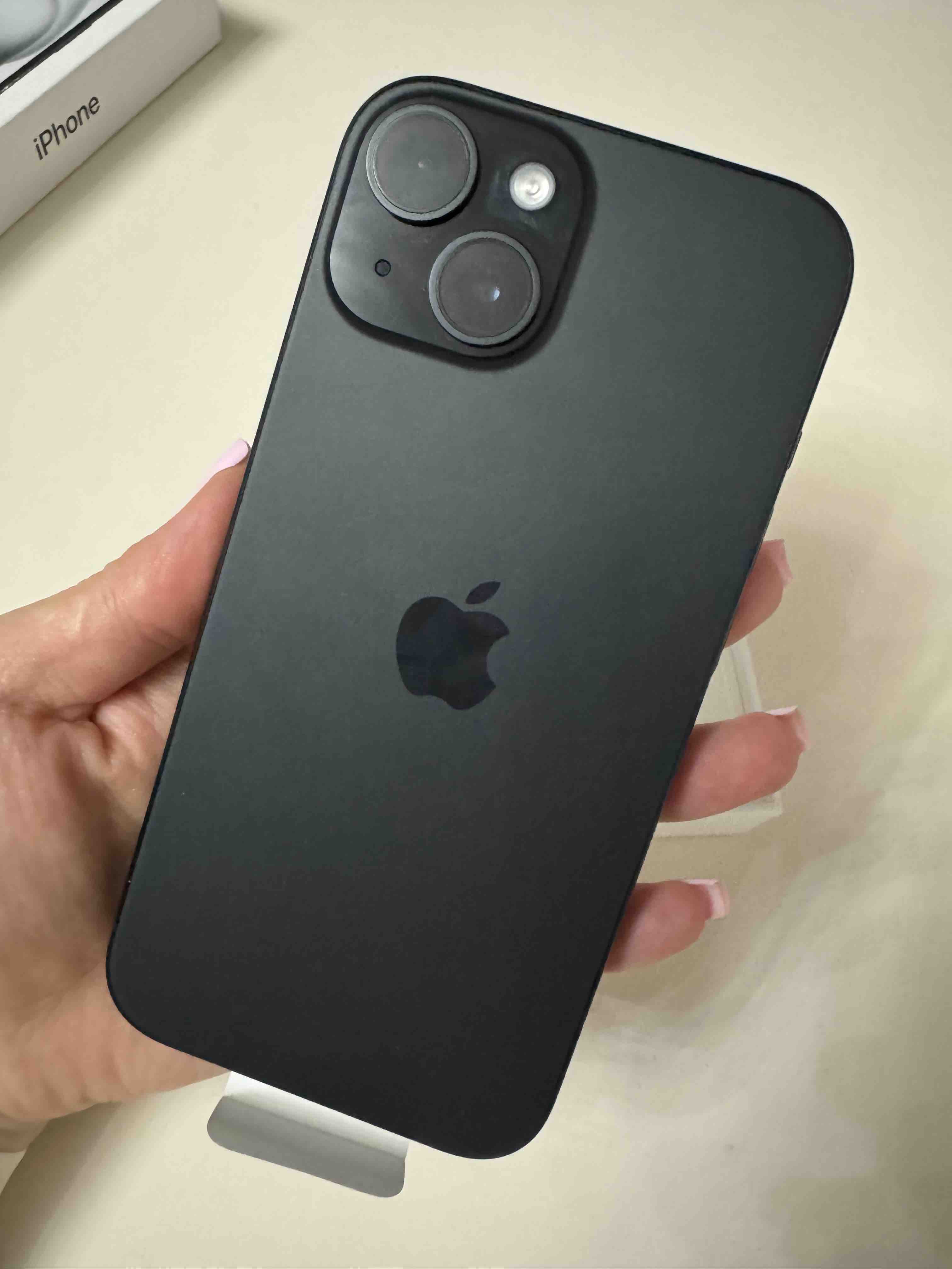 Смартфон Apple iPhone 15 128 Gb, 2 nano-sim, Black - отзывы покупателей на  Мегамаркет | 100060968166