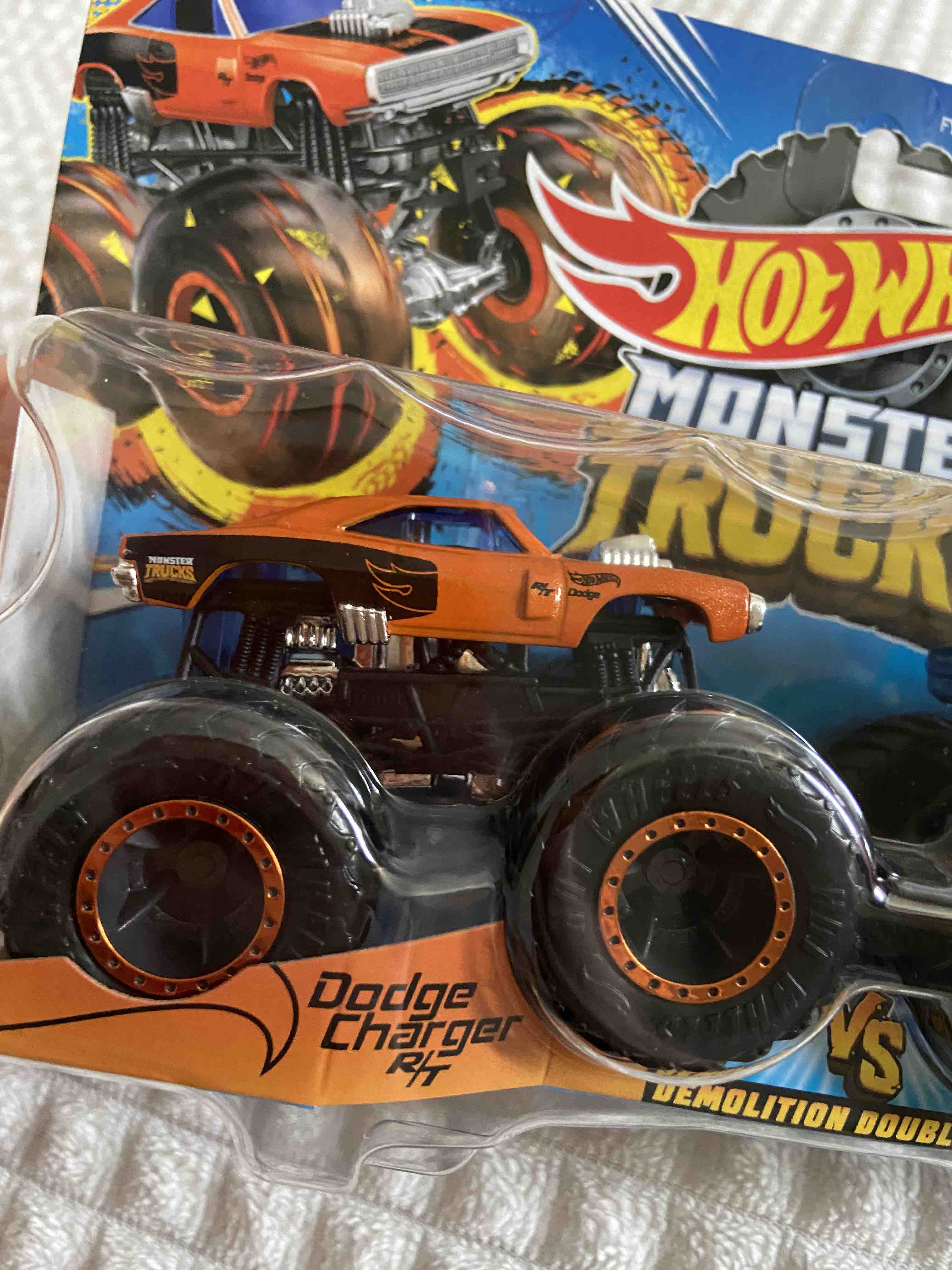 Отзывы о набор машинок Hot Wheels Монстр-трак Взаимное уничтожение 2 шт  FYJ64, в ассортименте - отзывы покупателей на Мегамаркет | игрушечный  транспорт FYJ64 - 600004609819