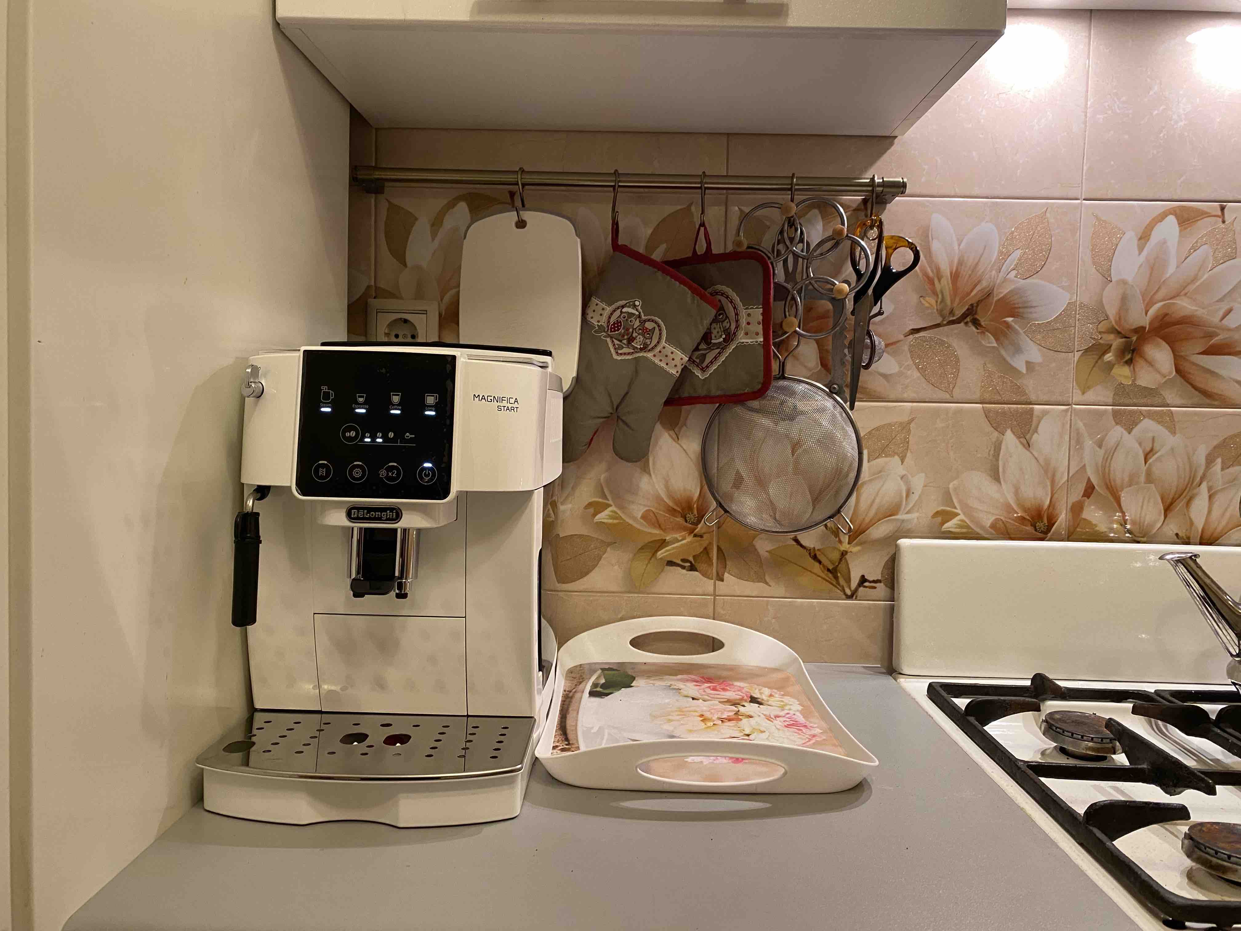 Кофемашина автоматическая Delonghi ECAM220.20.W белая - отзывы покупателей  на маркетплейсе Мегамаркет | Артикул: 600010956240