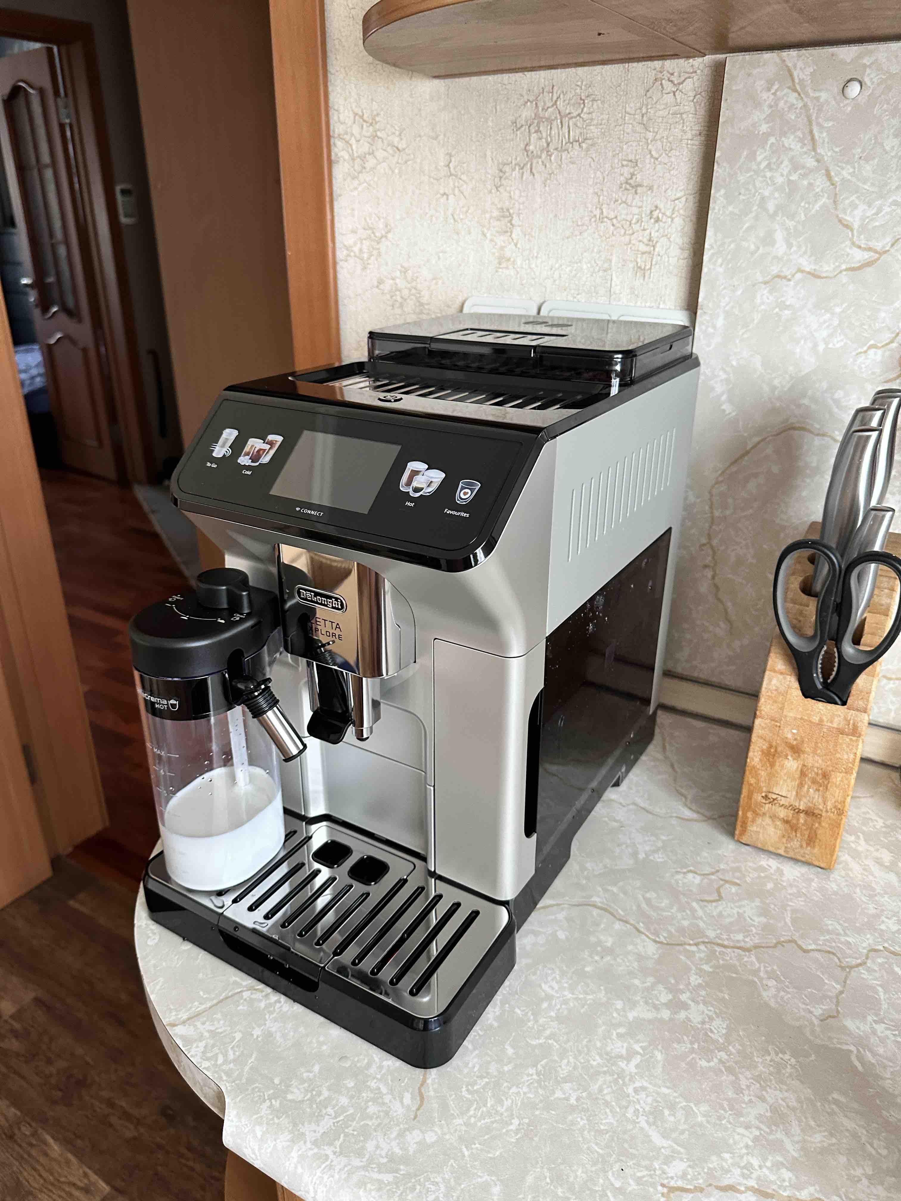 Кофемашина автоматическая Delonghi ECAM 450.65.S серебристая, черная -  отзывы покупателей на маркетплейсе Мегамаркет | Артикул: 600011013061