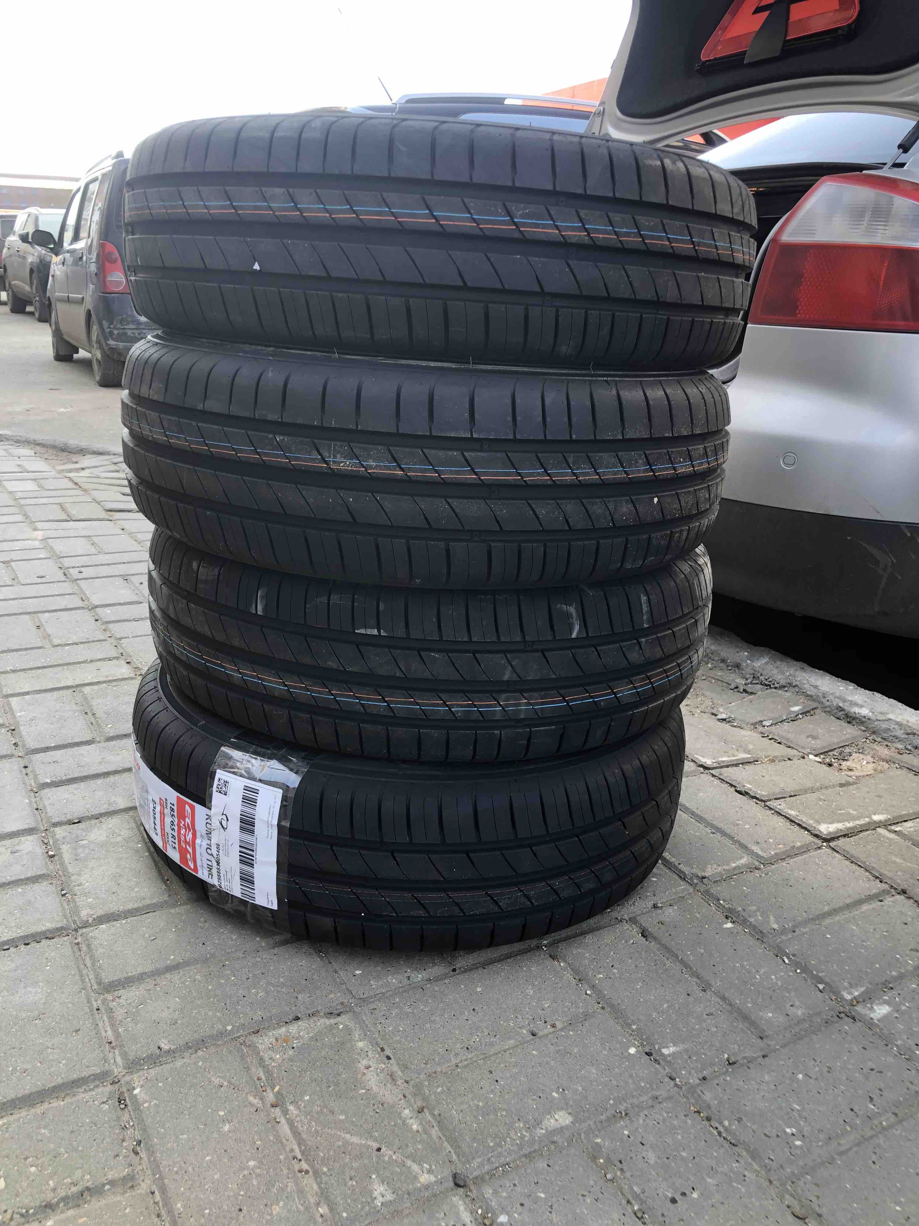 Шины Kumho Ecsta HS52 185/65 R15 88H - отзывы покупателей на Мегамаркет |  100032797163