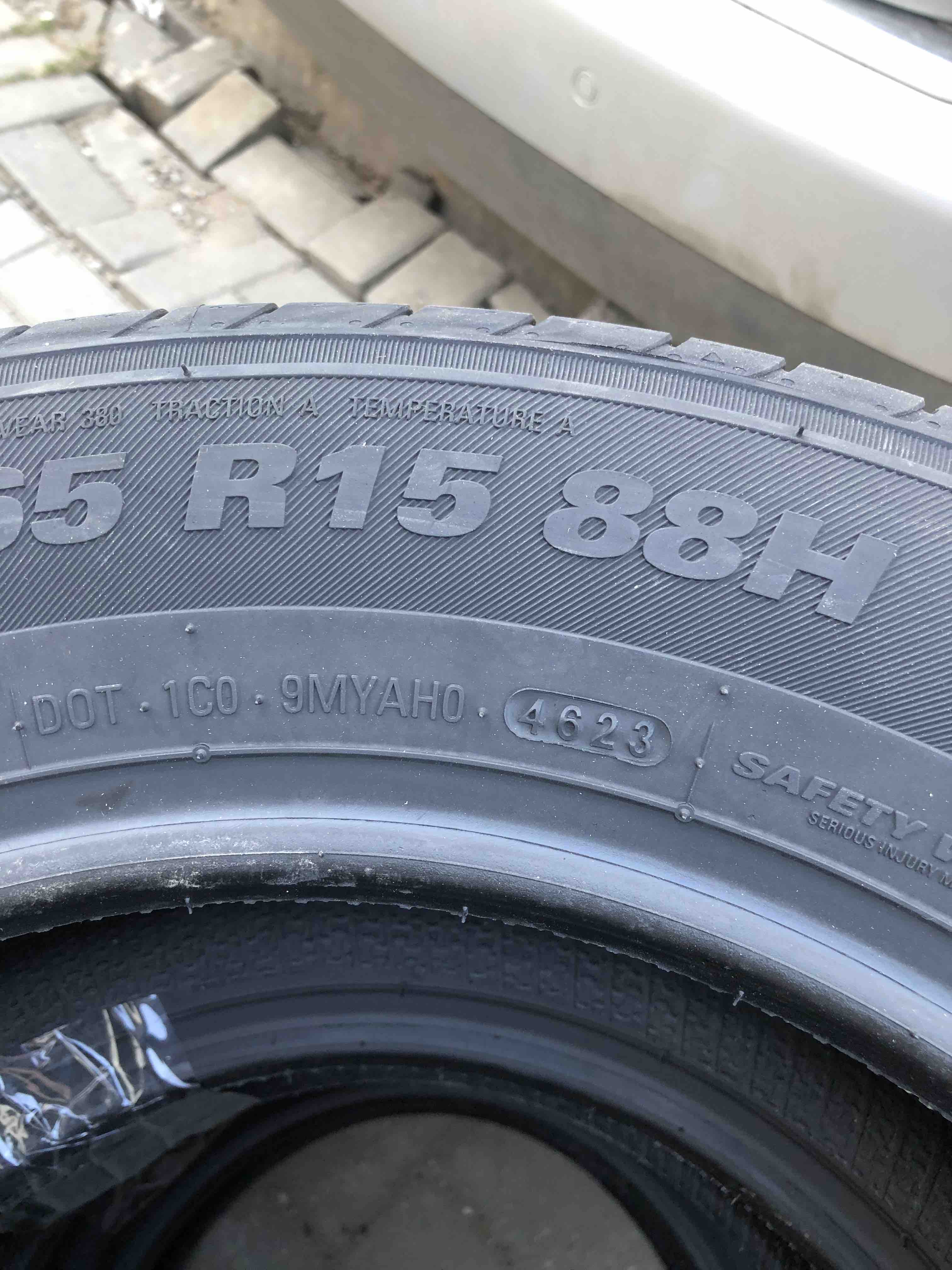 Шины Kumho Ecsta HS52 185/65 R15 88H - отзывы покупателей на Мегамаркет |  100032797163