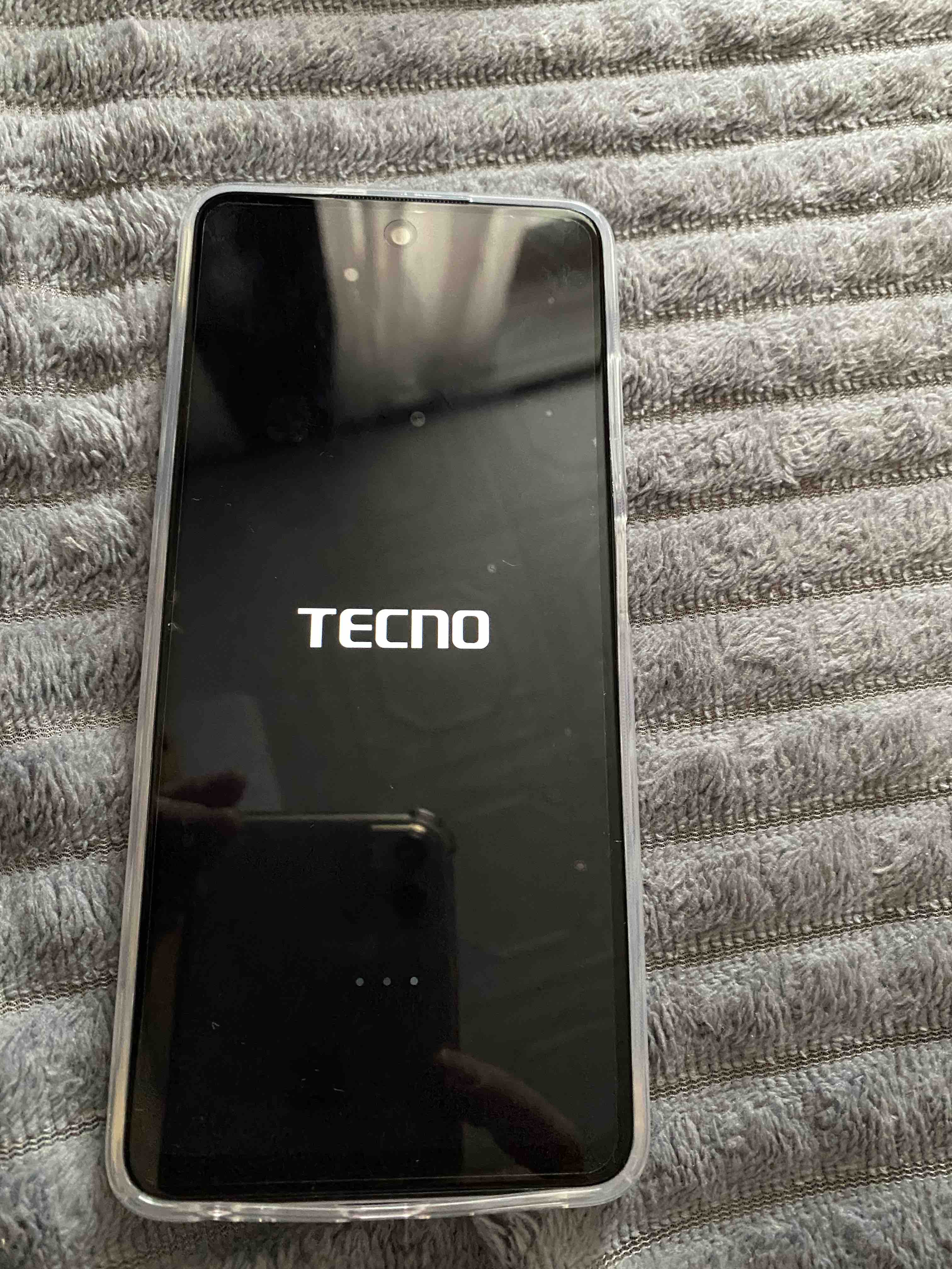 Смартфон Tecno Spark Go 2024 4/64 ГБ белый - отзывы покупателей на  маркетплейсе Мегамаркет | Артикул: 600014678339