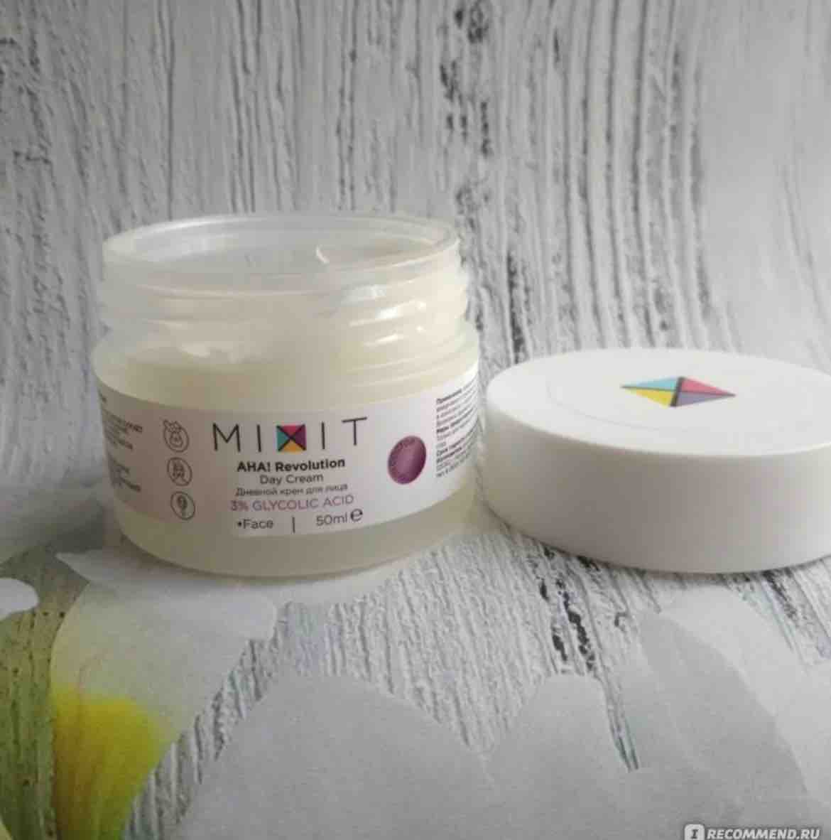 <b>Крем</b> <b>для</b> <b>лица</b> <b>Mixit</b> Lав Wow Moisture <b>Cream</b> For All Skin Types с эффектом эк...