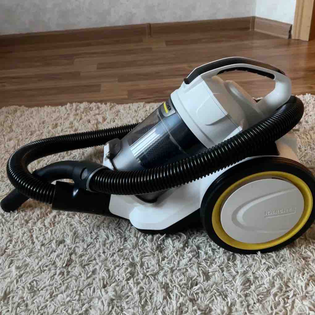 Пылесос Karcher VC 3 1.198-053.0 ERP EU белый, купить в Москве, цены в  интернет-магазинах на Мегамаркет