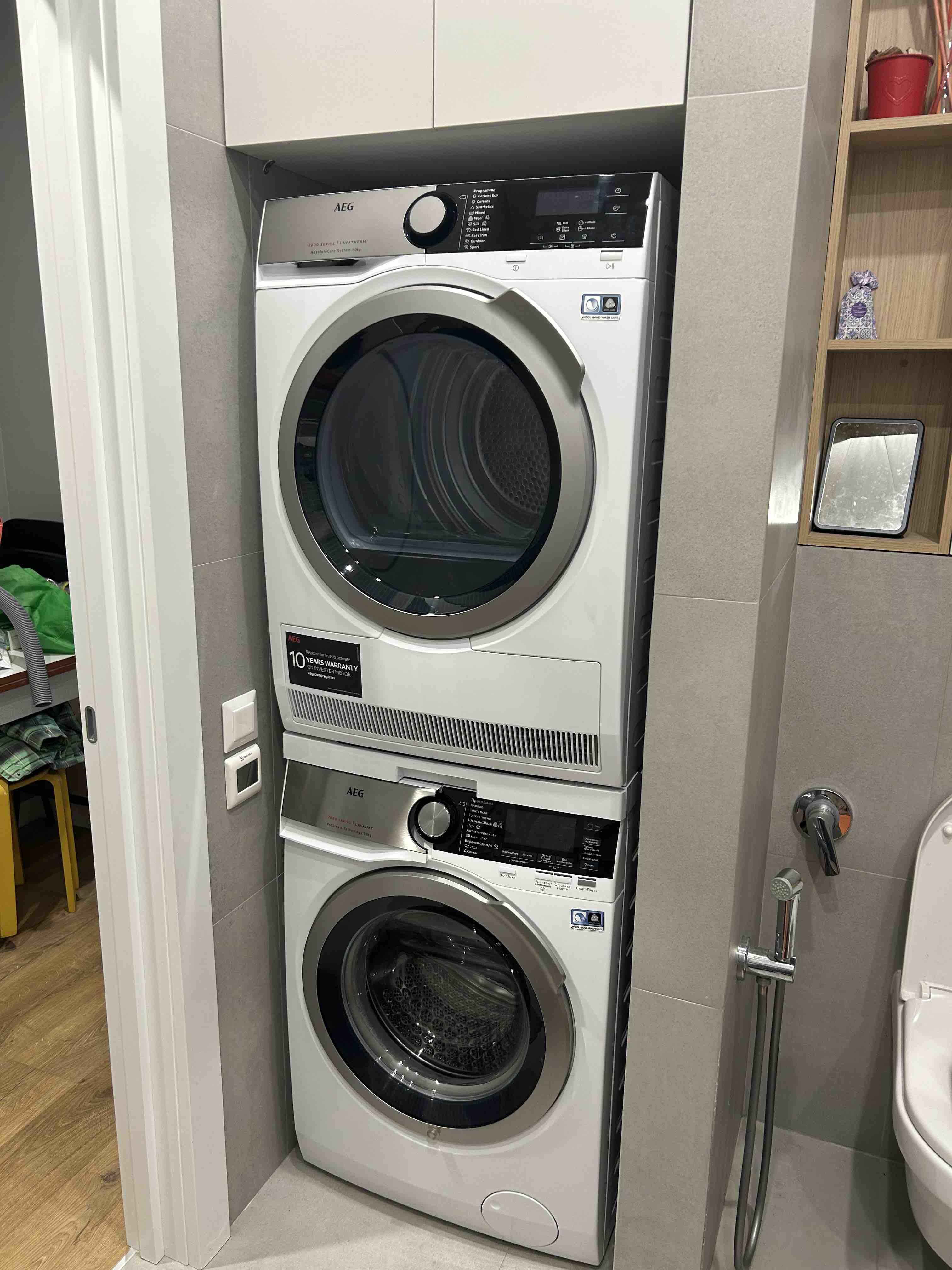 Сушильная машина AEG 8000 Series T8DEE48S, купить в Москве, цены в  интернет-магазинах на Мегамаркет