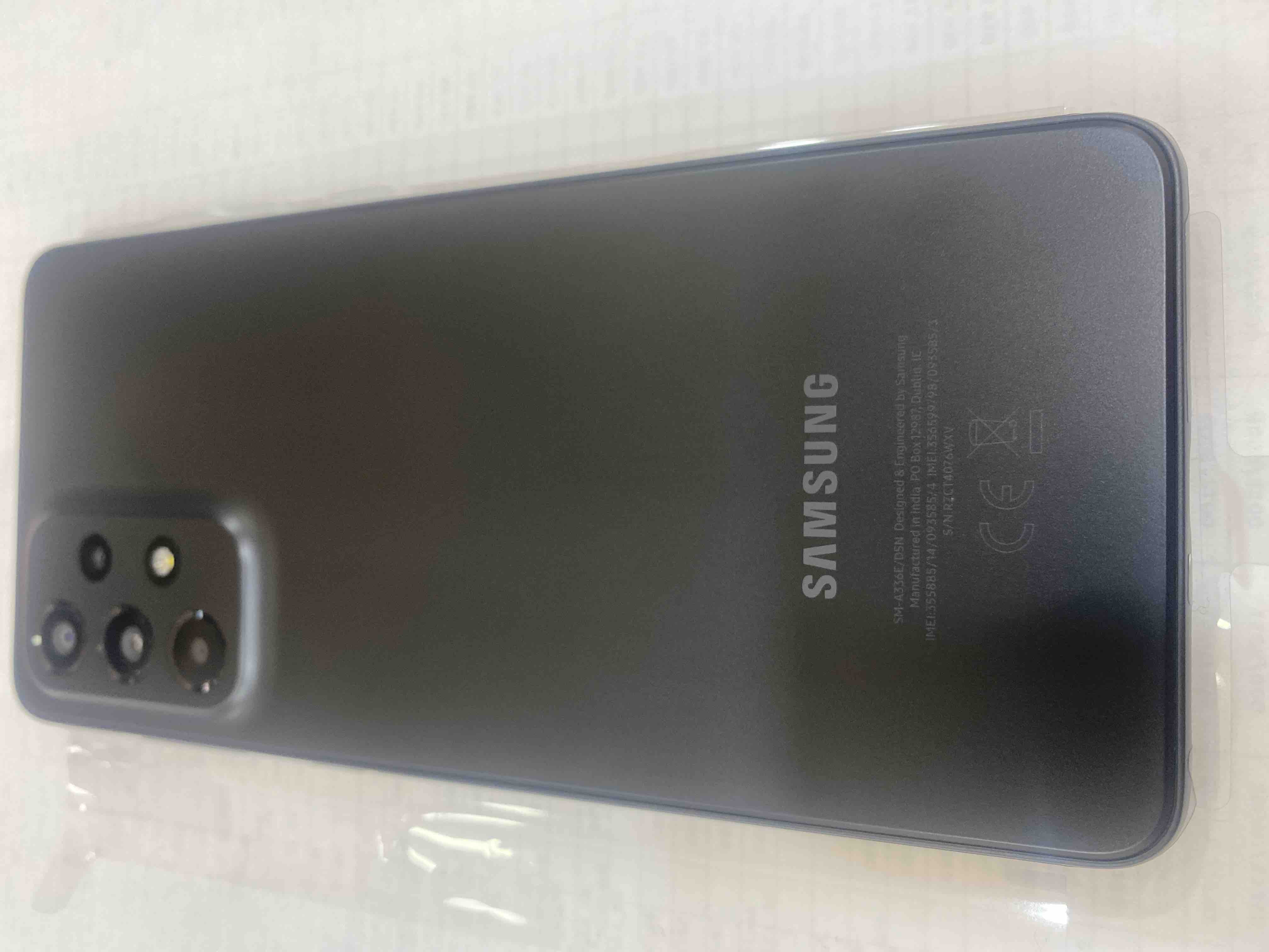 Смартфон Samsung Galaxy A33 5G 8/128GB Black (SM-A336EZKHMEA) – купить в  Москве, цены в интернет-магазинах на Мегамаркет