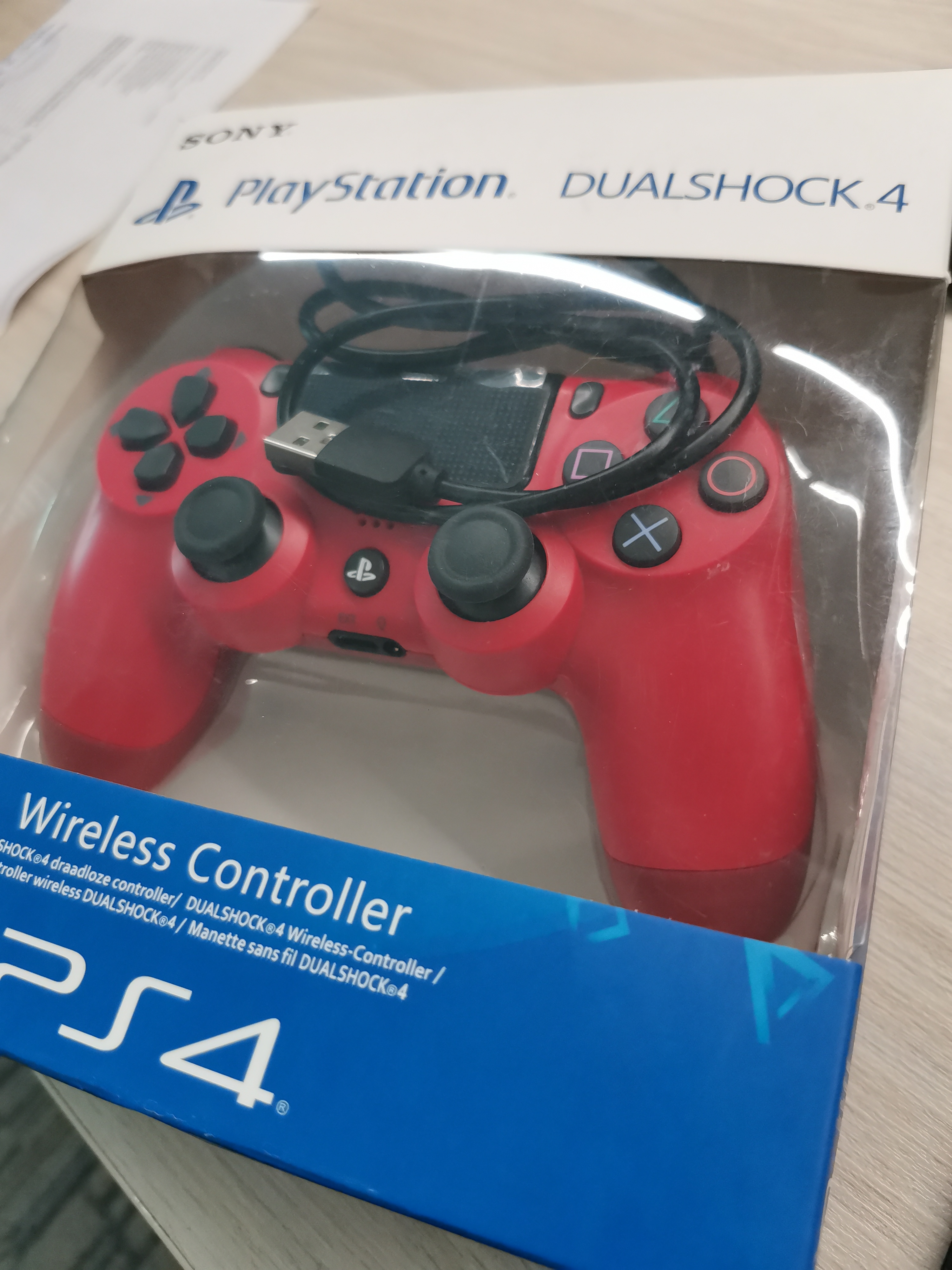 Геймпад NoBrand Dualshock 4 v2 для Playstation 4 Red (Не оригинал) - отзывы  покупателей на маркетплейсе Мегамаркет | Артикул: 600005514944