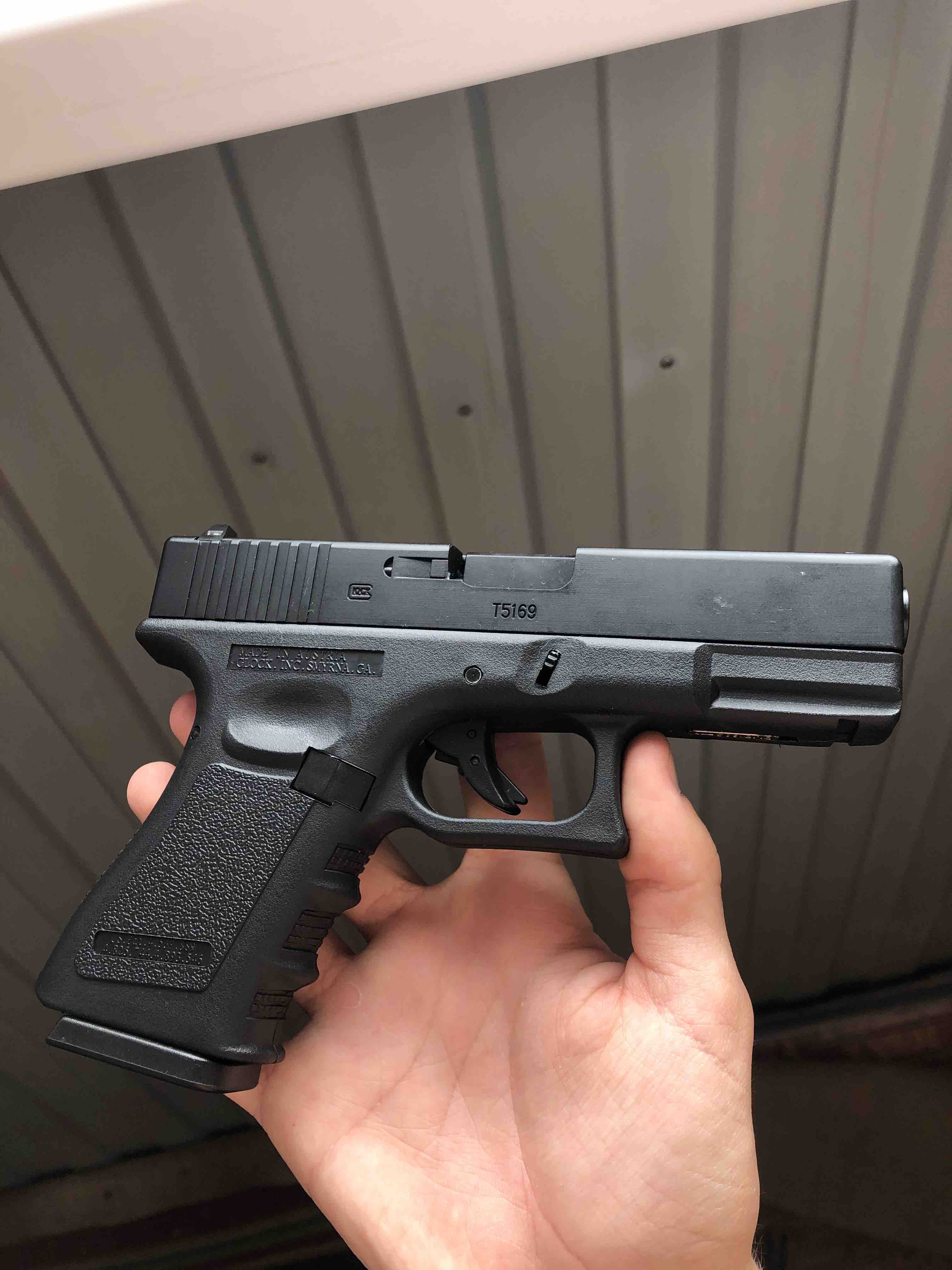 Пистолет East Crane Glock 19 Gen 3 BK (EC-1301-BK) – купить в Москве ...