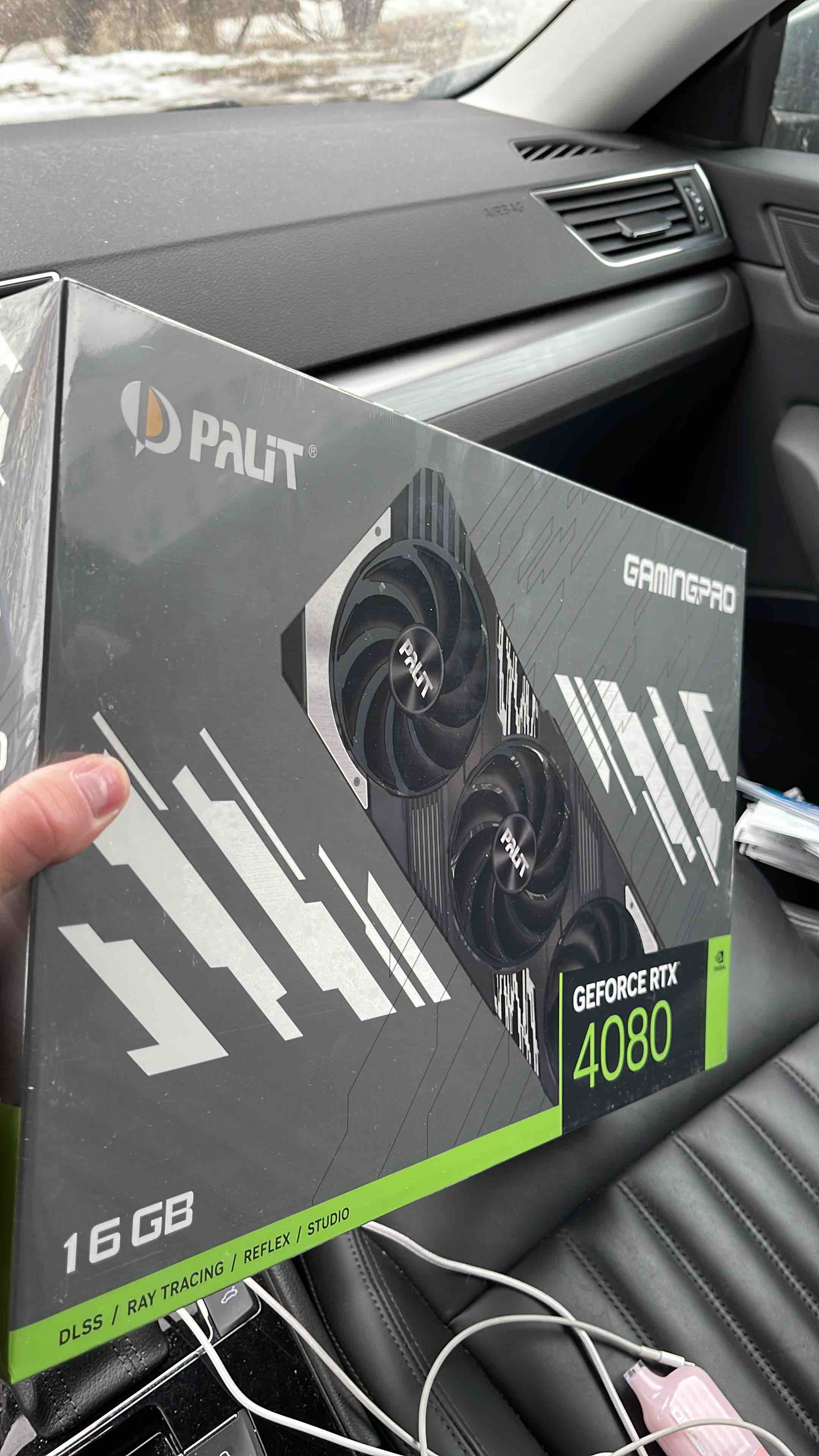 Placa de Vídeo Palit GeForce RTX 4080 GamingPro 16 GB GDDR6X  (NED4080019T2-1032A)