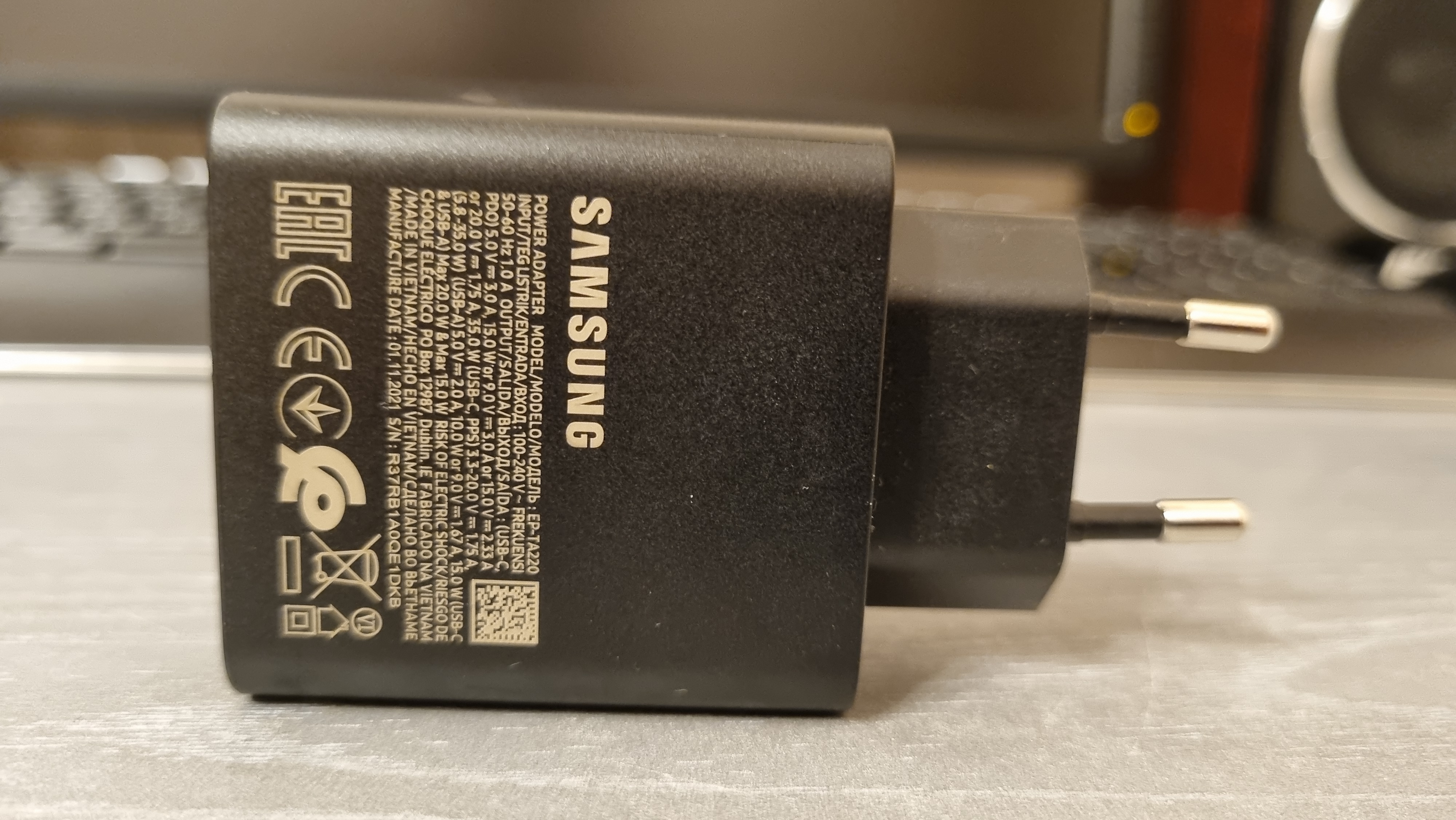 Сетевое зарядное устройство Samsung 35W Black (EP-TA220NBEGRU) - отзывы  покупателей на маркетплейсе Мегамаркет | Артикул: 100028735416