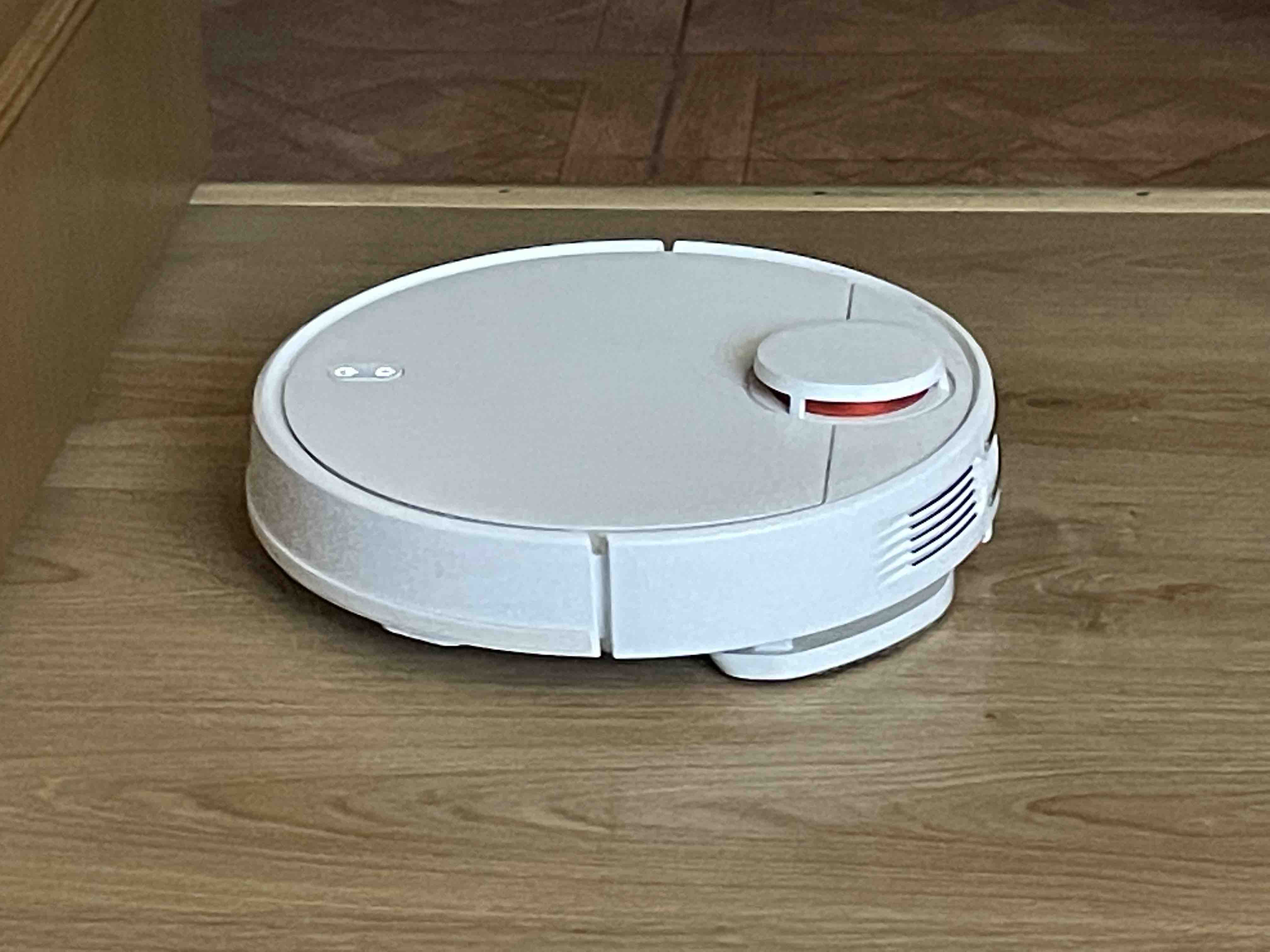 Робот-пылесос Xiaomi Mijia 3C Sweeping Vacuum Cleaner белый - отзывы  покупателей на маркетплейсе Мегамаркет | Артикул: 600006889098