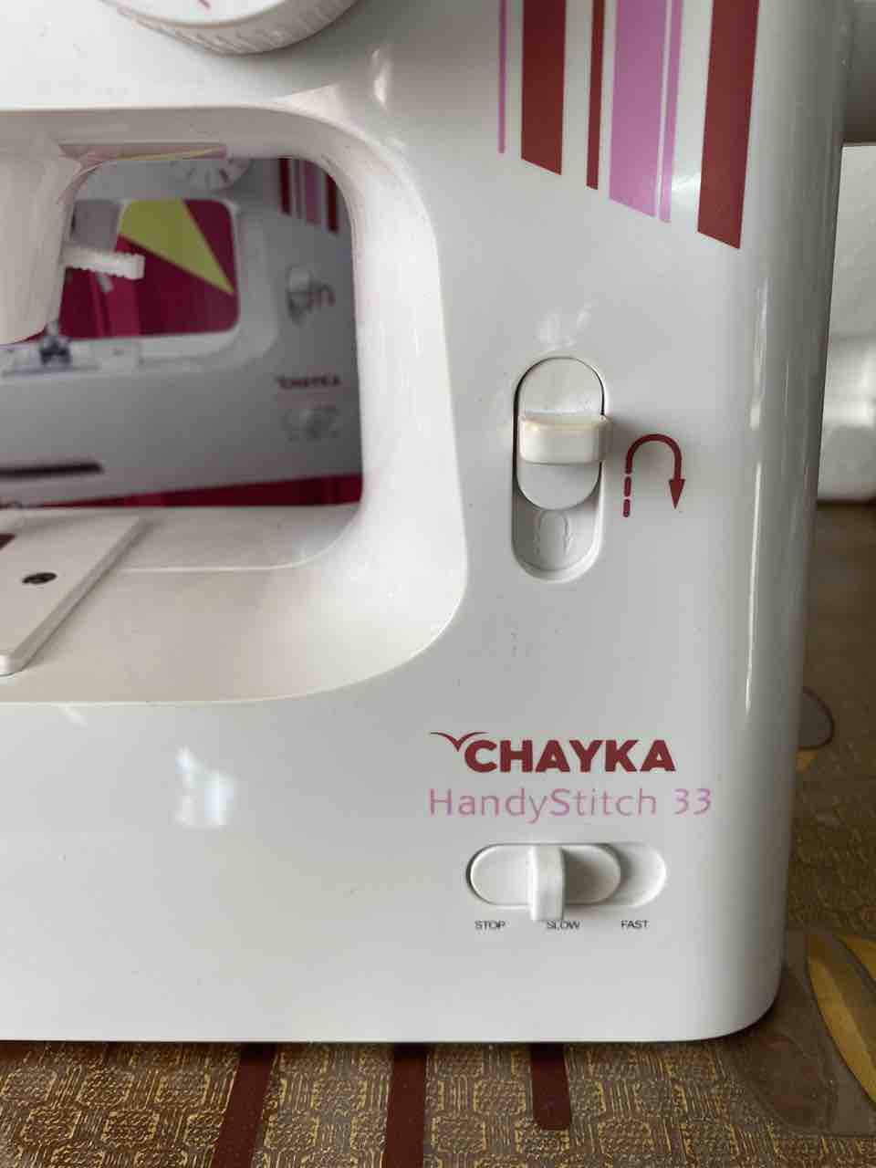 Швейная машина Chayka HandyStitch 33, купить в Москве, цены в  интернет-магазинах на Мегамаркет