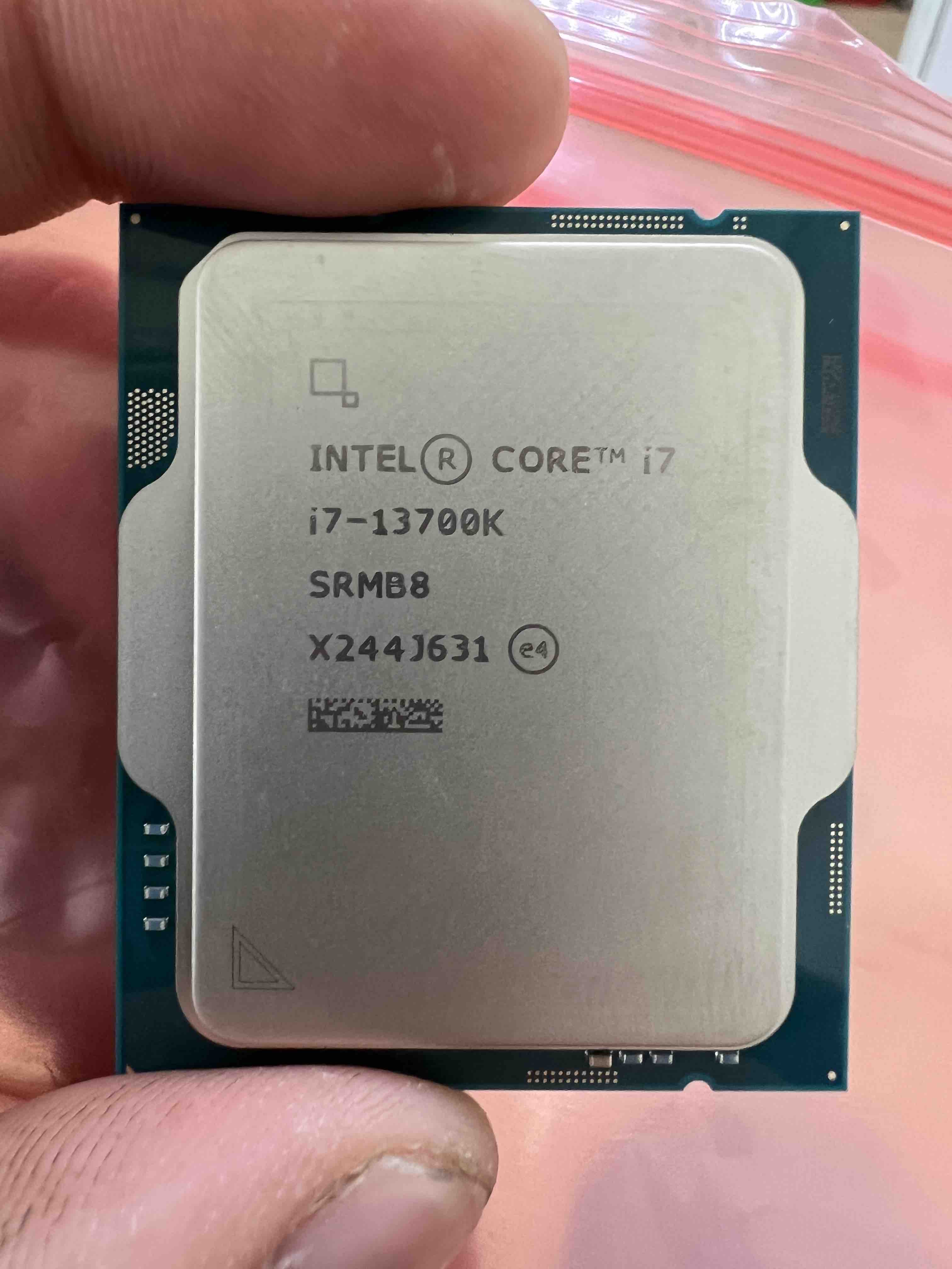 Процессор Intel Core i7 13700K OEM - купить в B1-Store, цена на Мегамаркет