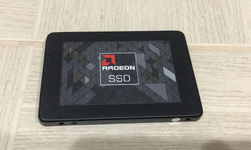 Ssd amd radeon r5 240gb r5sl240g обзор