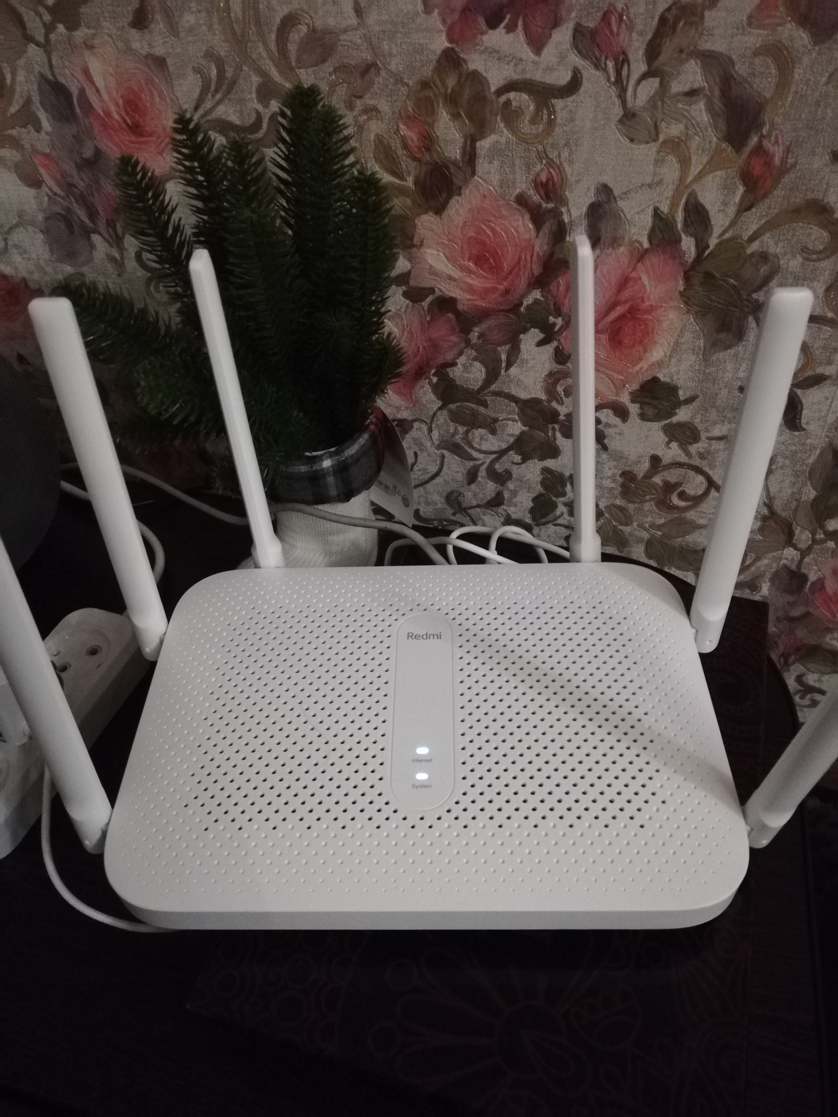 Wi-Fi роутер Xiaomi Redmi Router AC2100 White - отзывы покупателей на  маркетплейсе Мегамаркет | Артикул: 600001735317