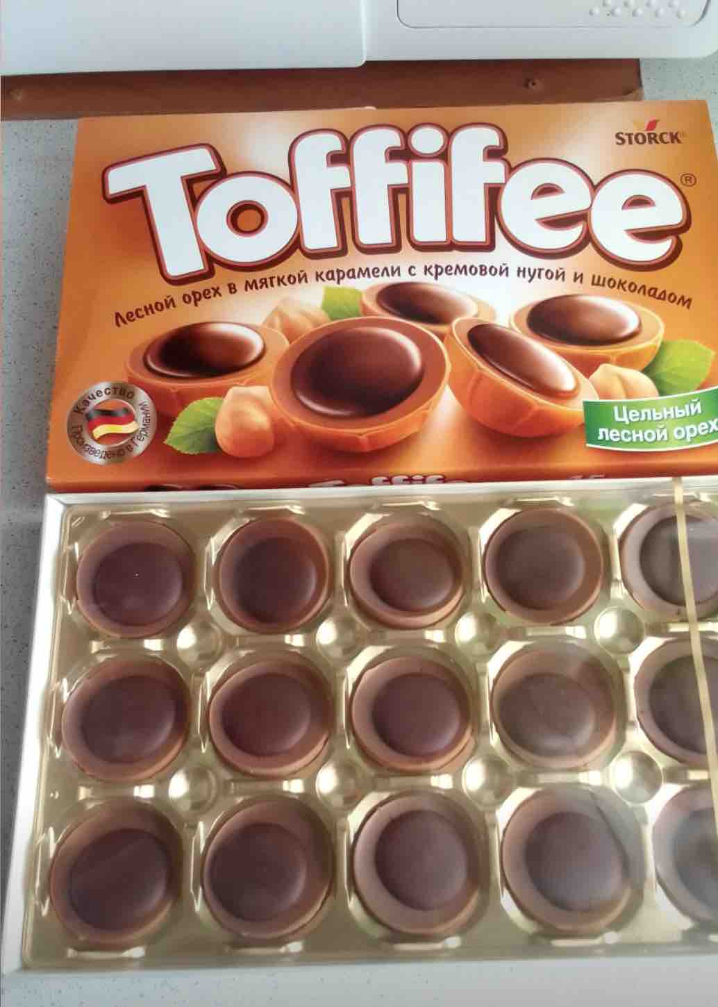 Конфеты Toffifee Лесной орех в карамели 125г - отзывы покупателей на  маркетплейсе Мегамаркет | Артикул: 100025761224