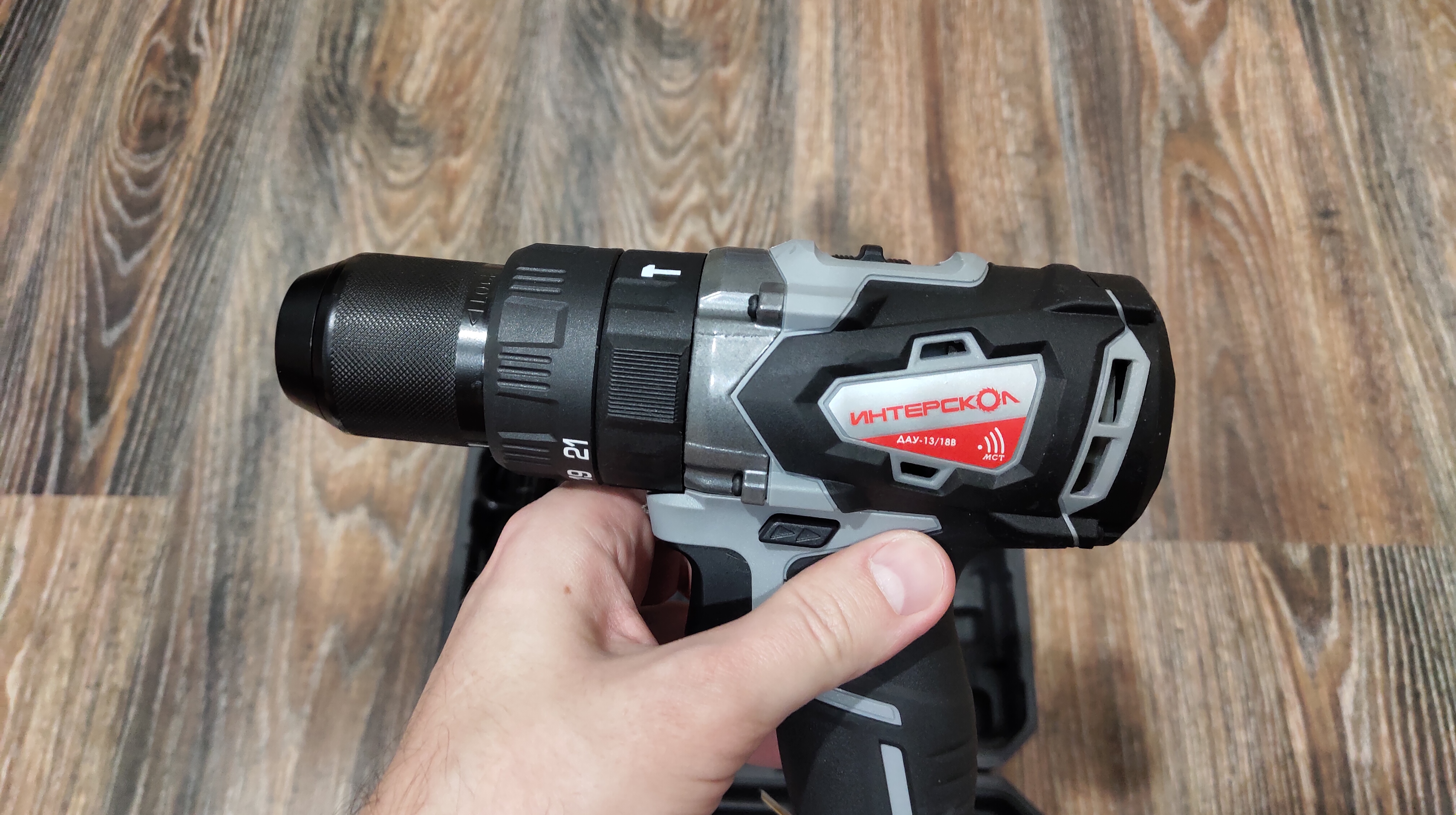 Интерскол дау-13/18в 574. Аккумуляторный ударный шуруповерт интерскол дау-13/18в (574. Интерскол ударный шуруповерт дау-13/18 аккумуляторный. 70 интерскол. Дрель шуруповерт аккумуляторная интерскол дау 13.