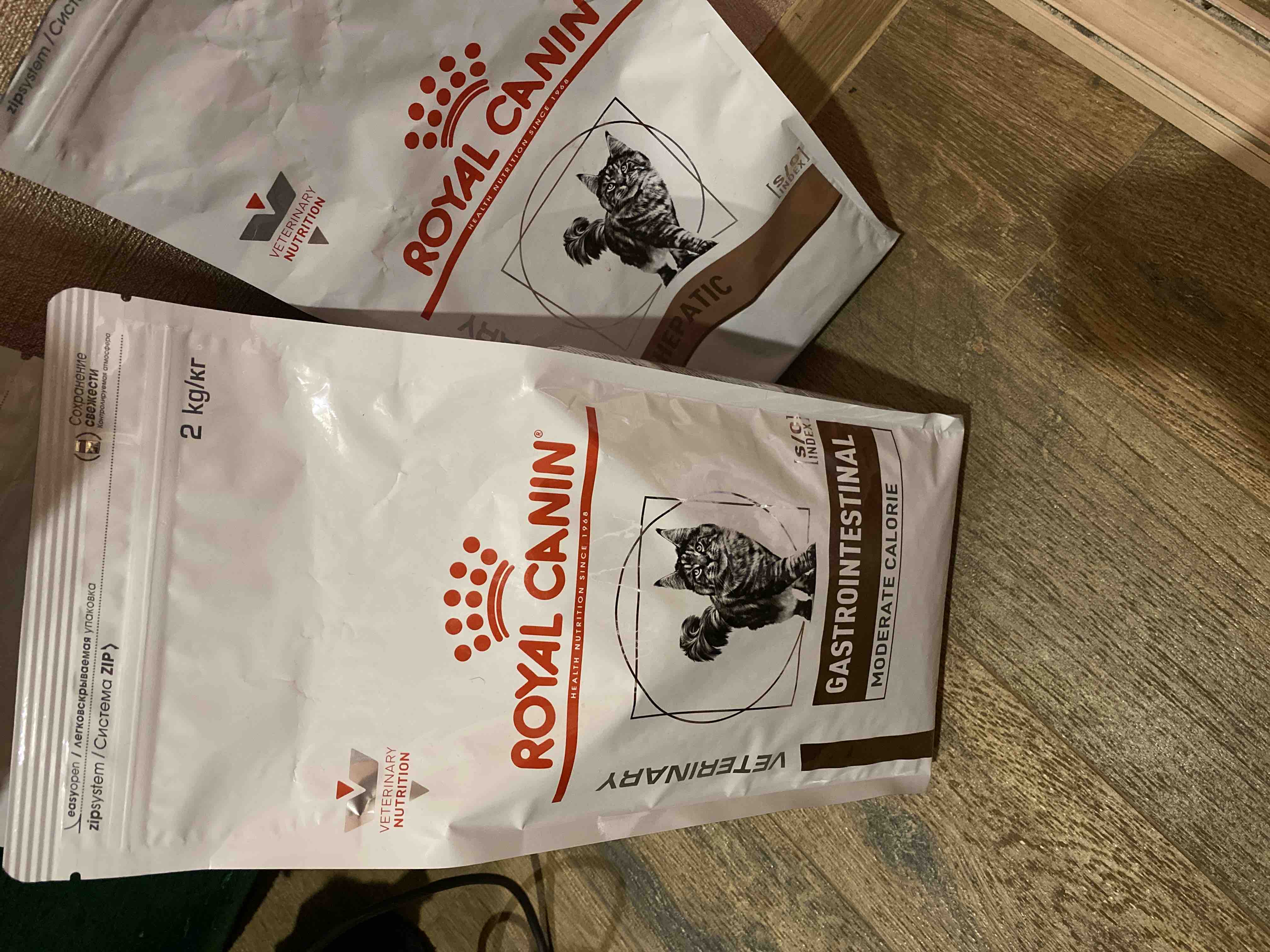 Роял канин гастро для кошек 2 кг. Royal Canin Gastrointestinal moderate Calorie. Роял Канин модератор калорий для кошек. Роял Канин гастро Интестинал модератор калорий для кошек. Royal Canin Gastro intestinal moderate Calorie отзывы.