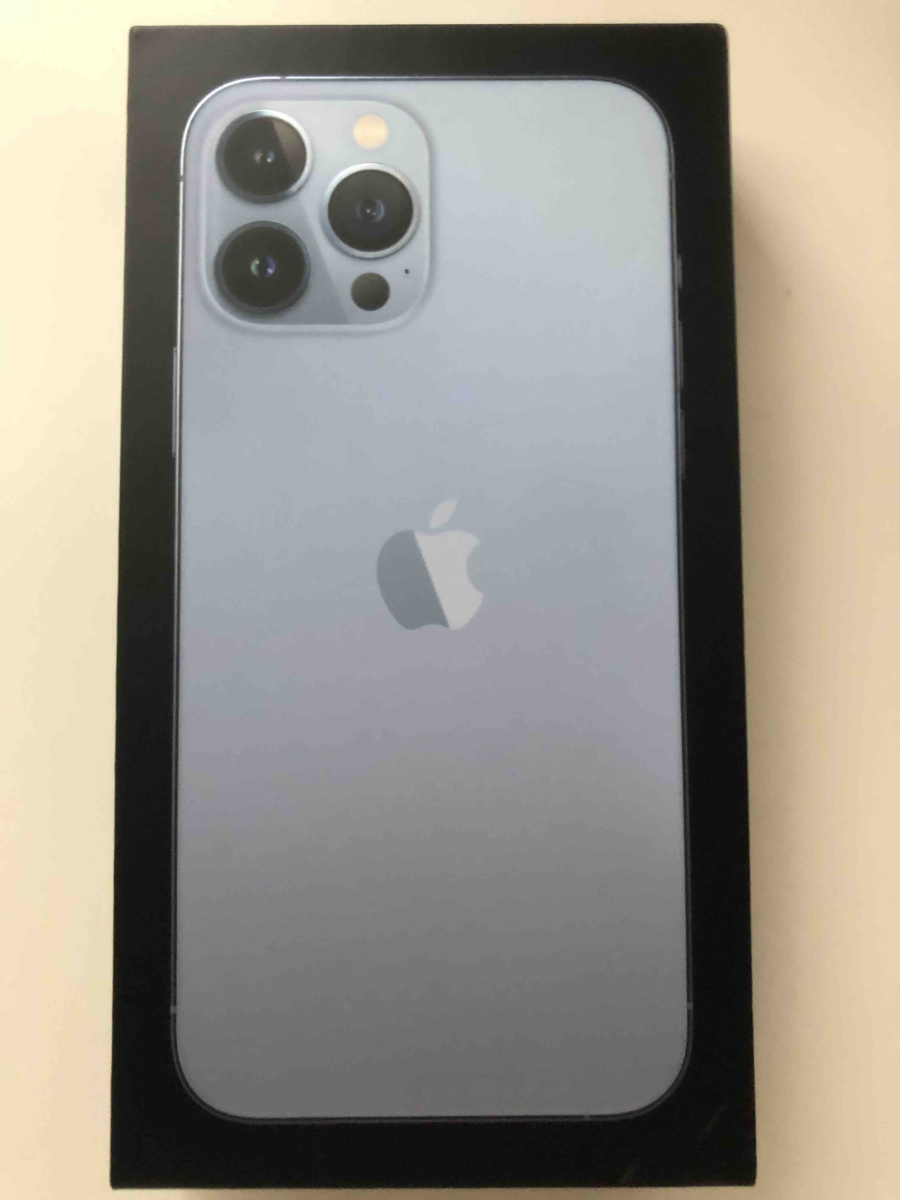 Смартфон Apple iPhone 13 Pro Max 128GB Sierra Blue, купить в Москве, цены в  интернет-магазинах на Мегамаркет