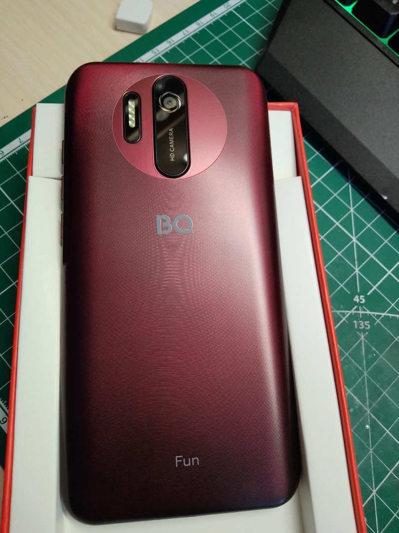 Смартфон BQ BQ-5031G Fun 1/8GB Purple – купить в Москве, цены в  интернет-магазинах на Мегамаркет