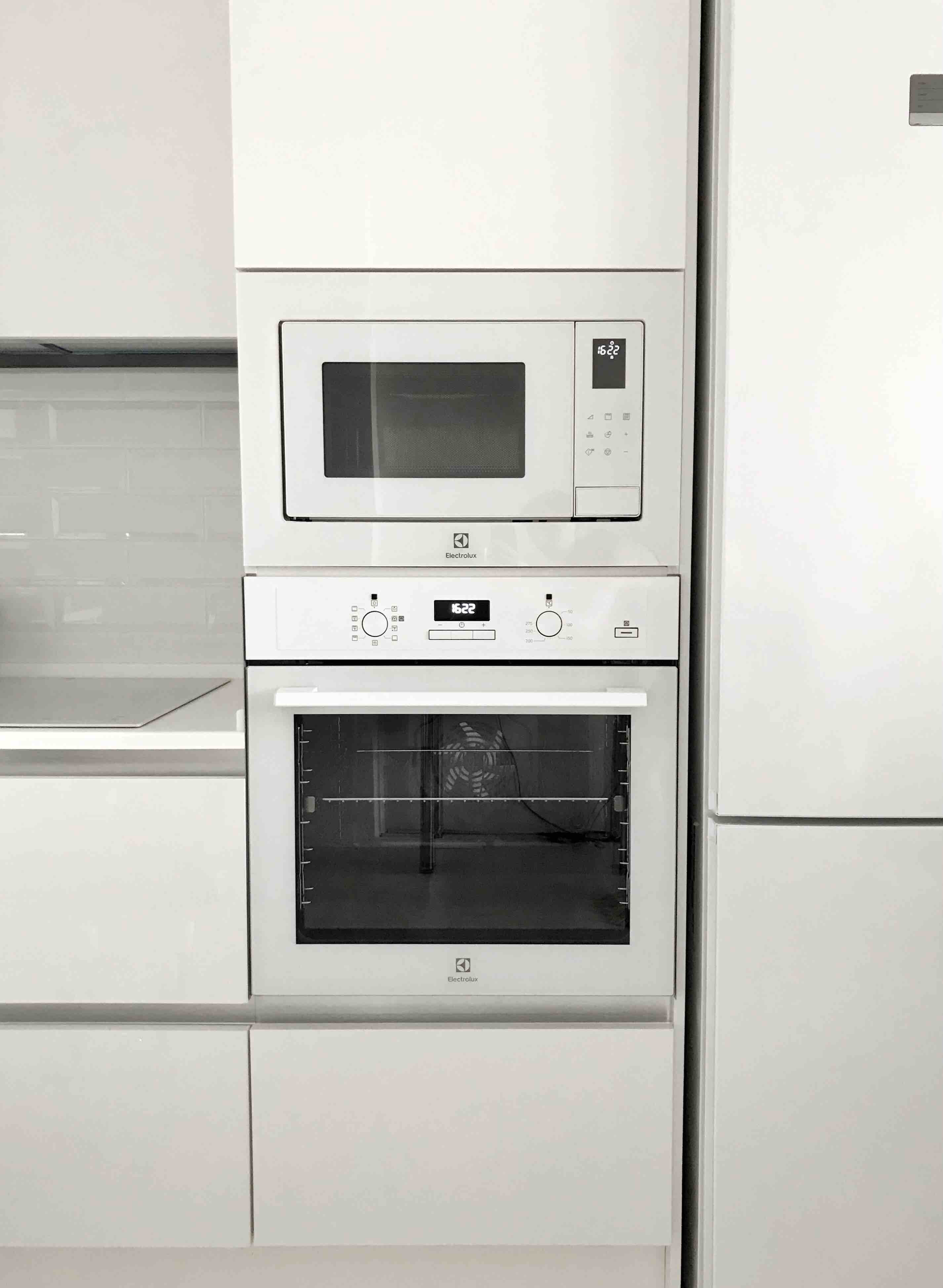 Духовой шкаф electrolux oed3h50v white