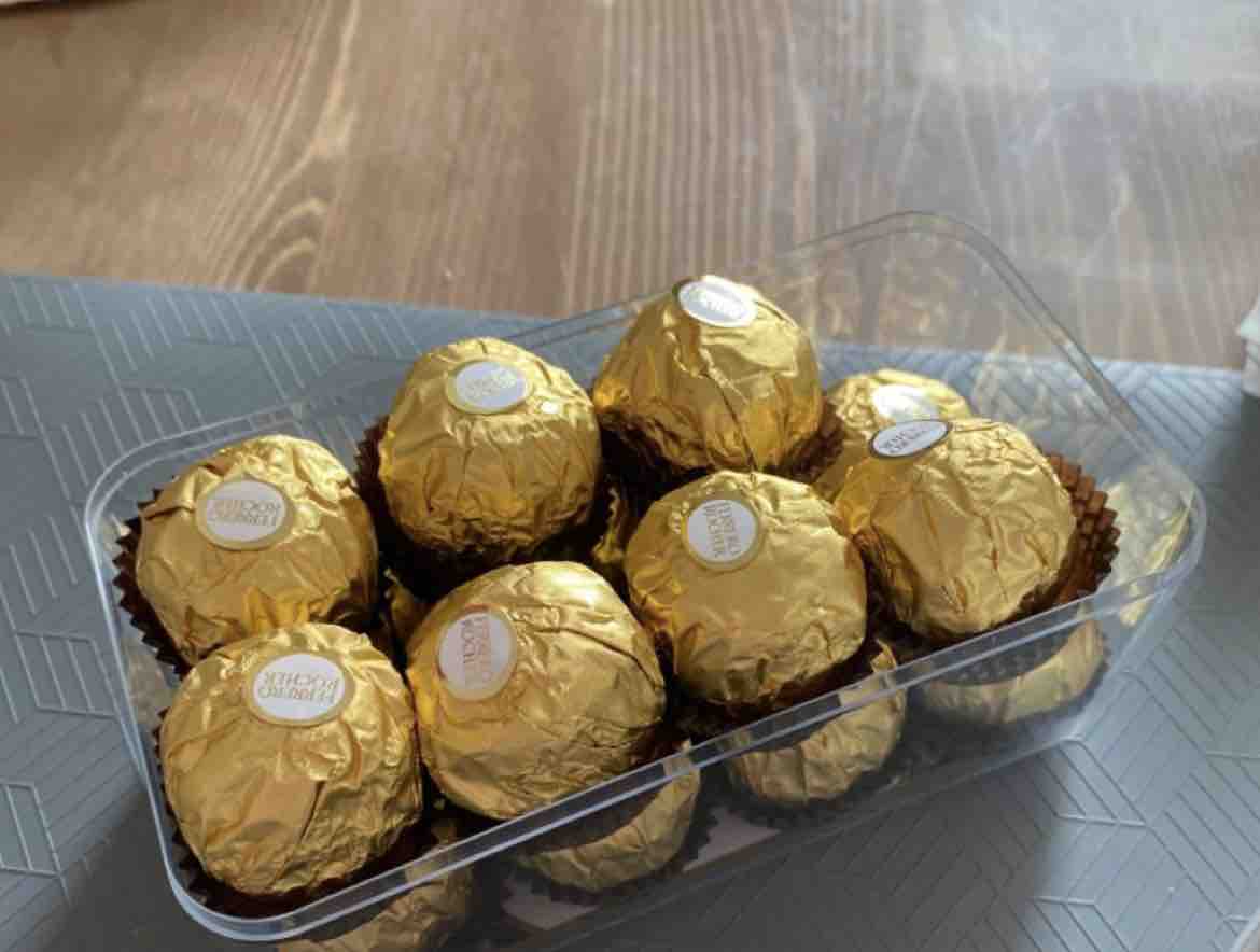 Купить конфеты Ferrero Rocher премиум, начинка из крема и лесного ореха ...