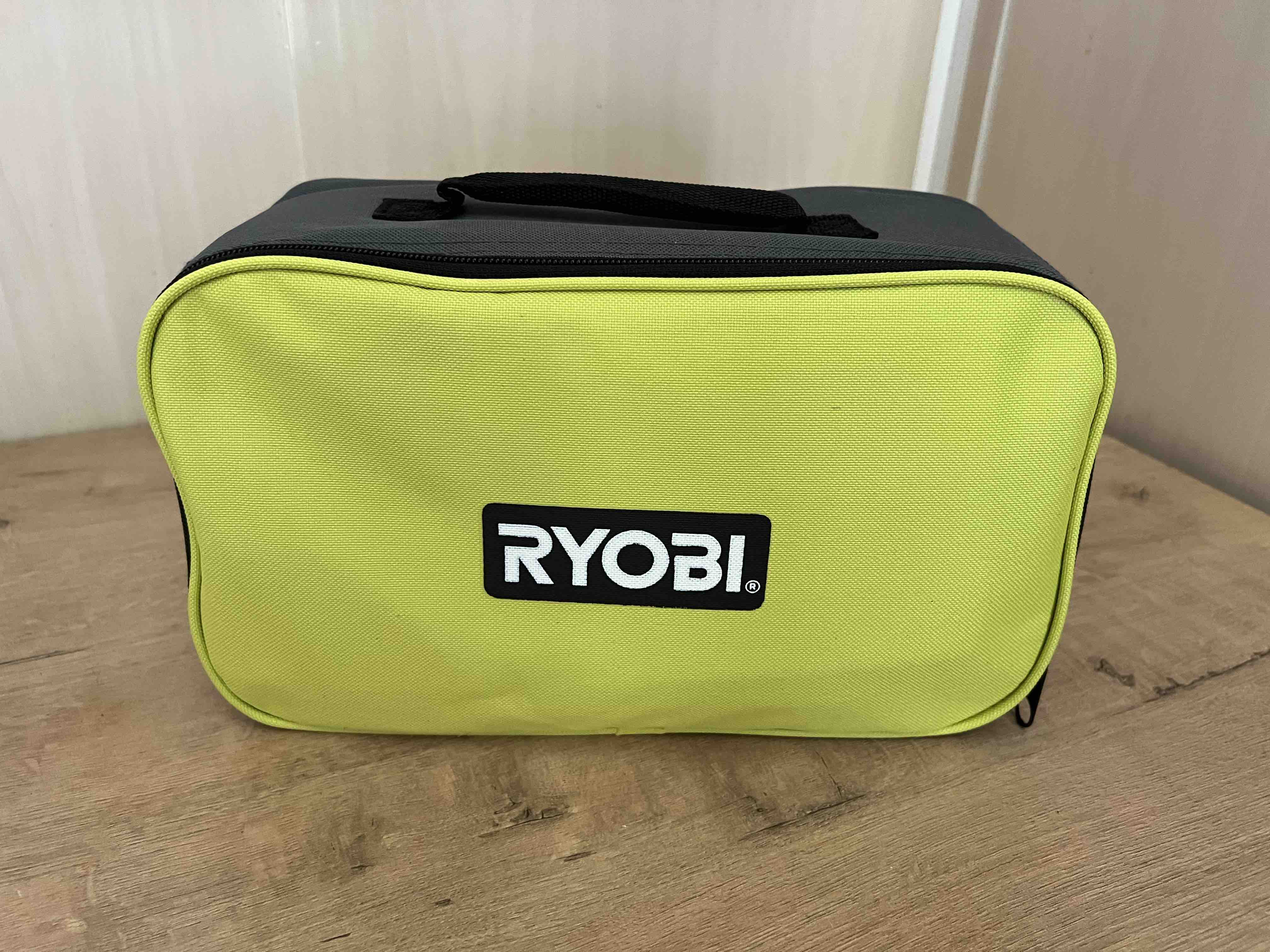 Сетевая эксцентриковая шлифовальная машина Ryobi ROS300A 5133001142 купить  в интернет-магазине, цены на Мегамаркет