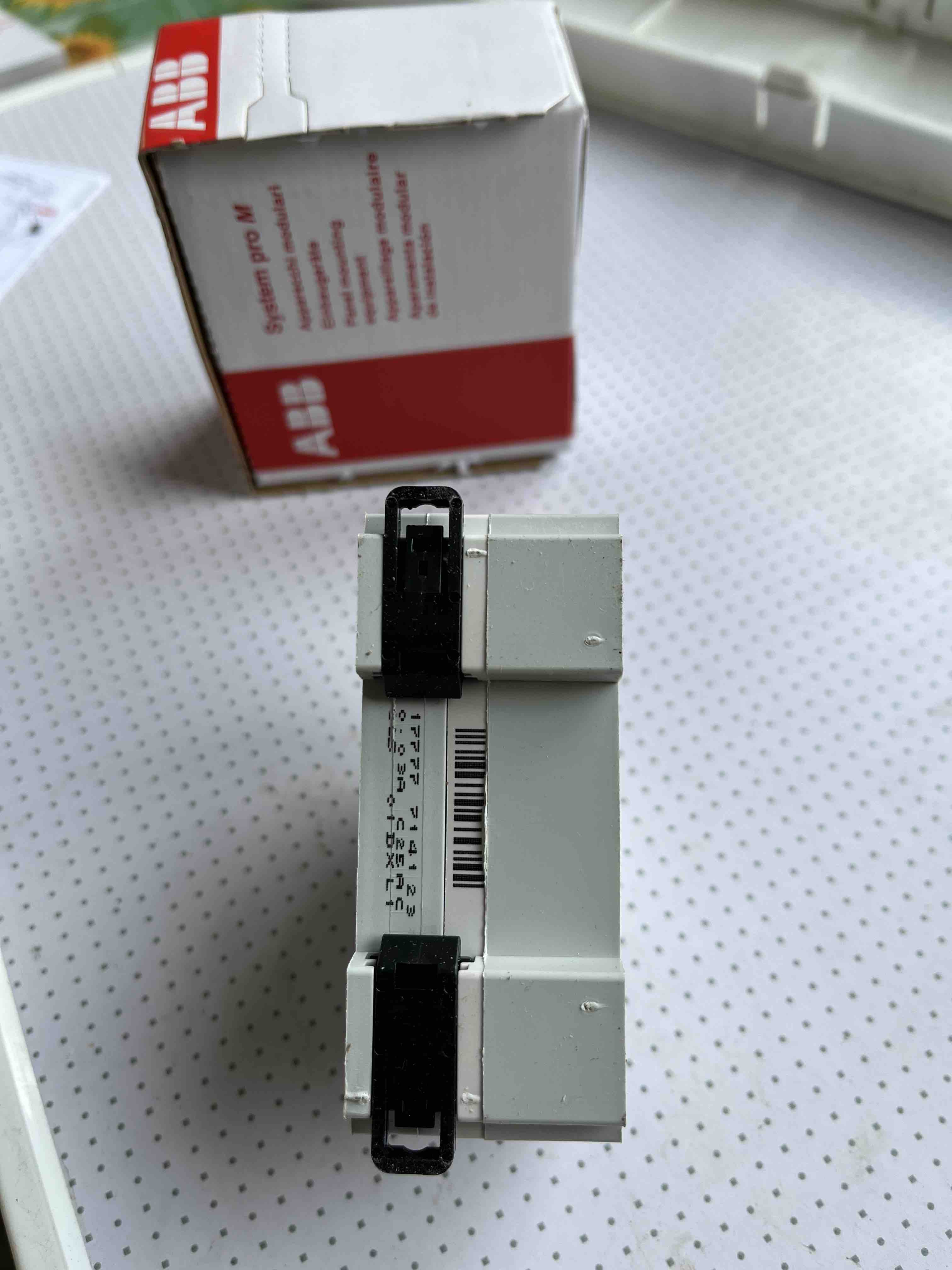 Дифференциальный автомат ABB DS941/DSH941R 25А 30мА тип AC - купить в ...