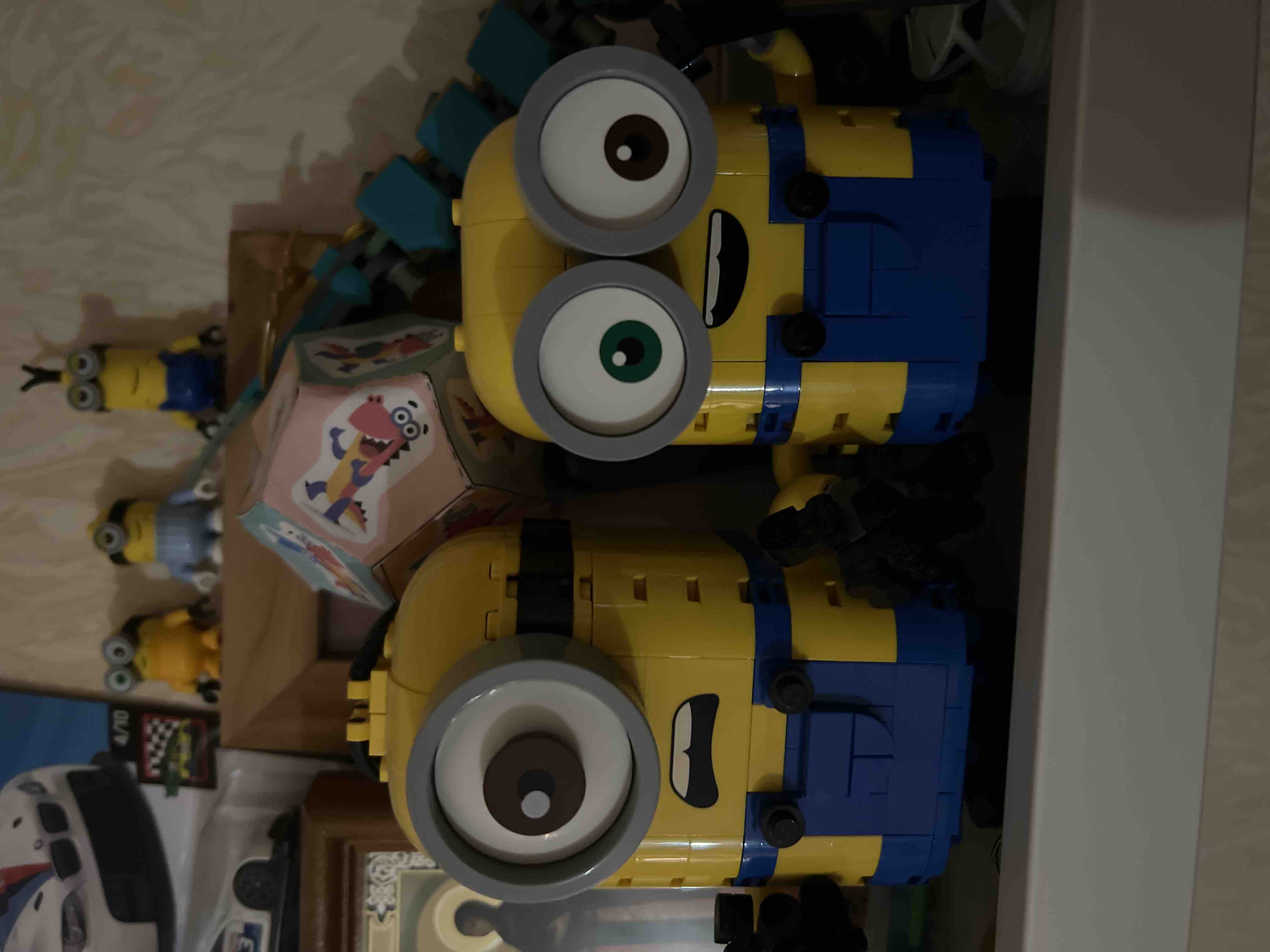 Отзывы о конструктор LEGO Minions 75551 Фигурки миньонов и их дом - отзывы  покупателей на Мегамаркет | конструкторы LEGO 75551 - 100026580643