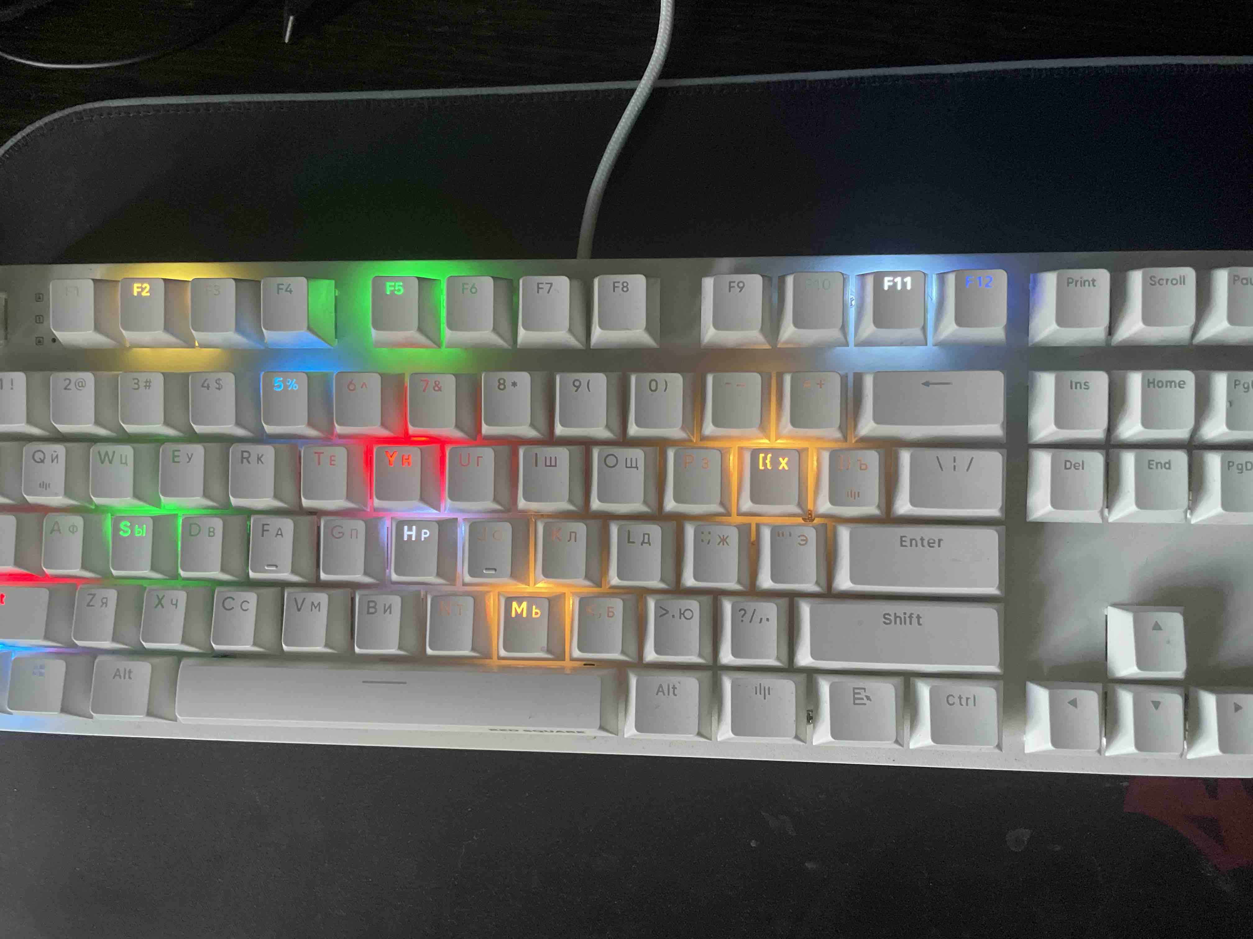 Red square tkl белая