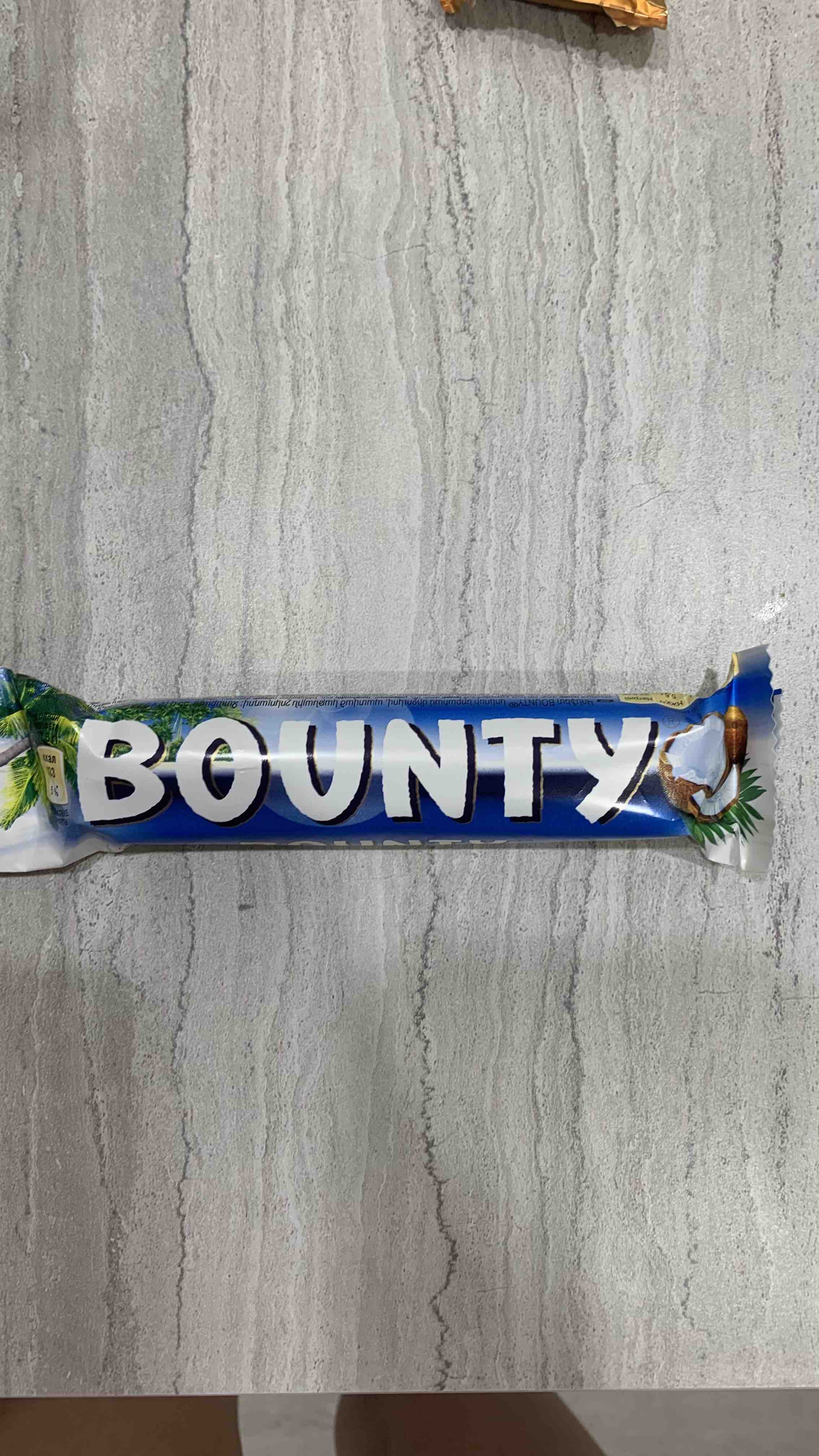 Шоколадный батончик Bounty 55 г - отзывы покупателей на маркетплейсе  Мегамаркет | Артикул: 100023331875