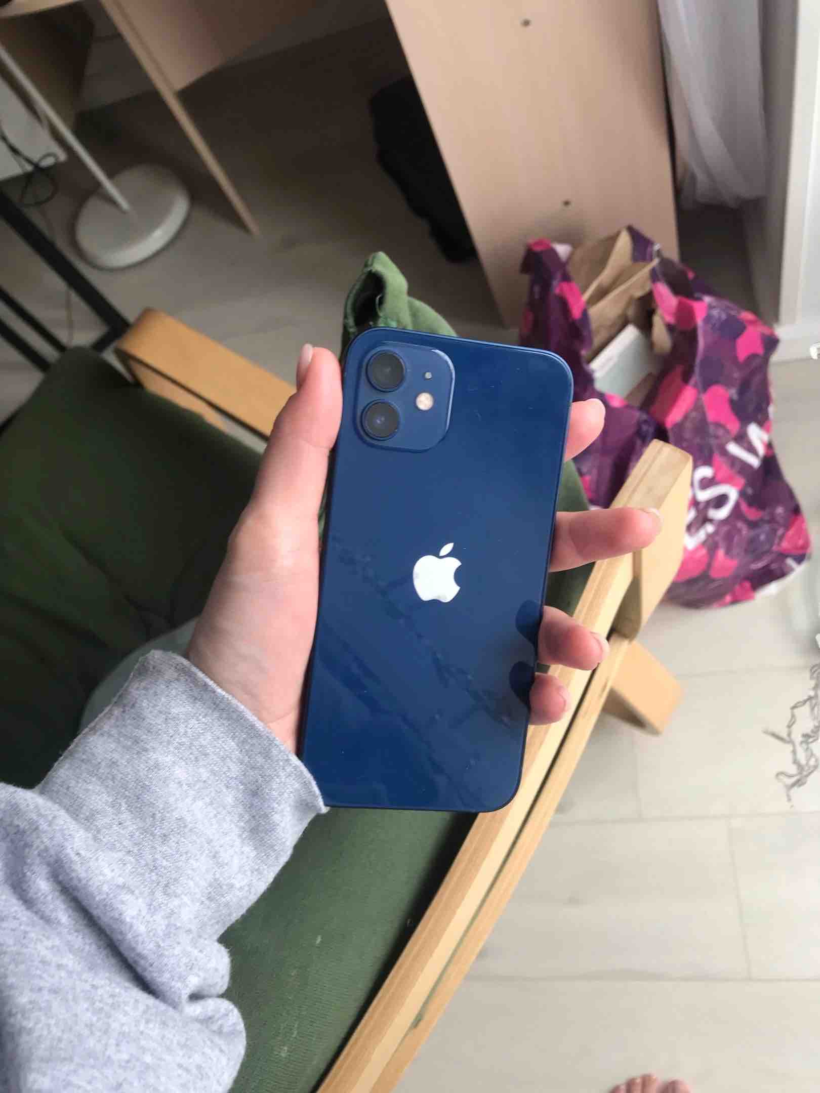 Смартфон Apple iPhone 12 64GB Blue - отзывы покупателей на маркетплейсе  Мегамаркет | Артикул: 100038819391